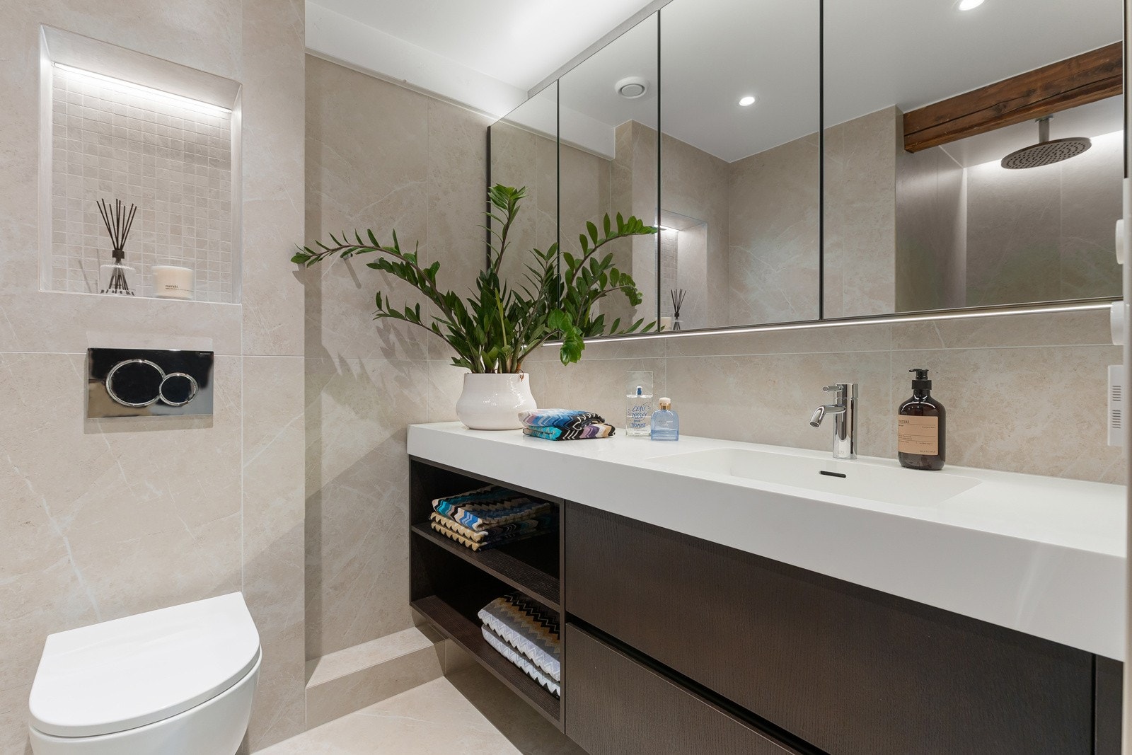 Begge badene er fra 2024 Galleribilde