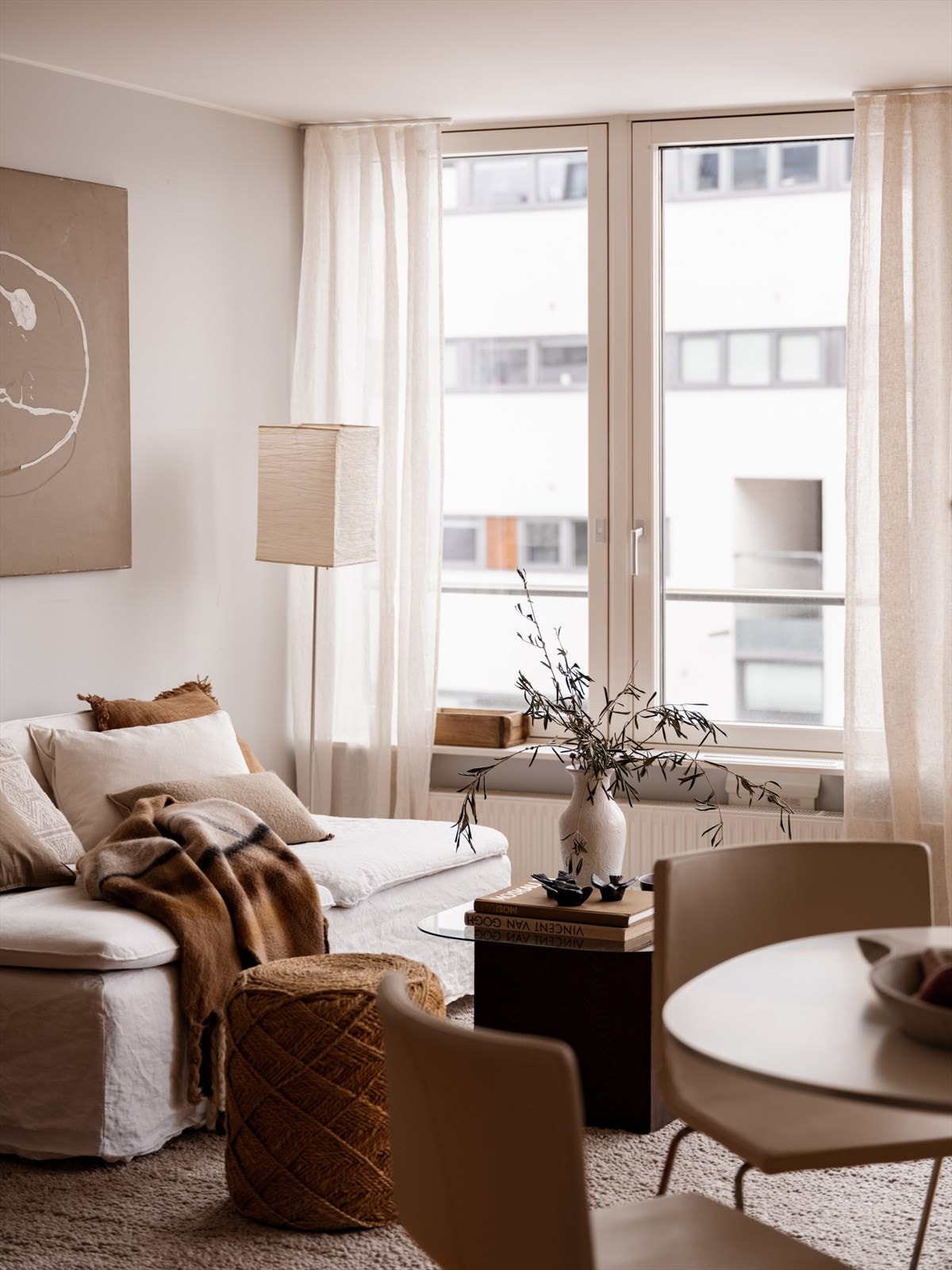 Oppvarming med radiatorer i stuen. Galleribilde