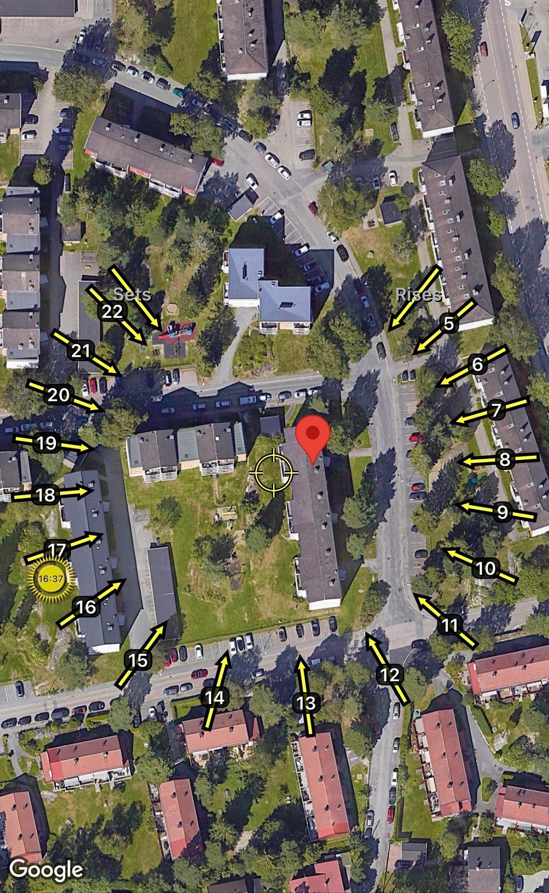 Balkongen ligger vestvendt, og byr på optimale solforhold store deler av dagen, sommerstid. Galleribilde