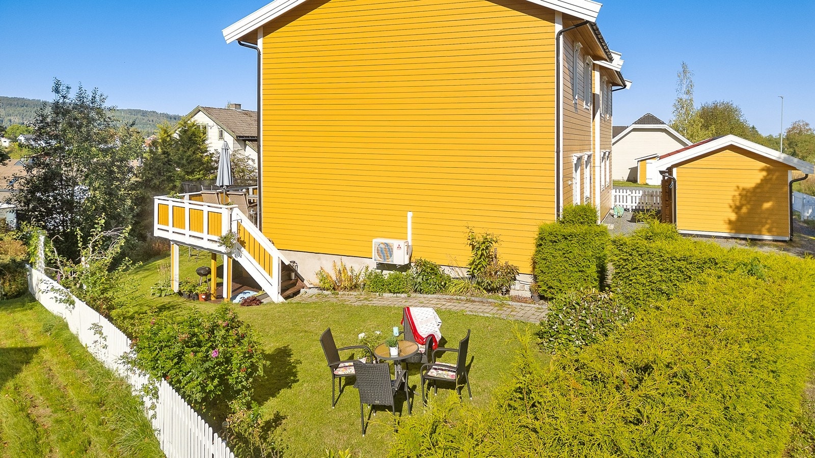 Hagedelen er seksjonert ut som eksklusivt areal for denne seksjonen. Galleribilde