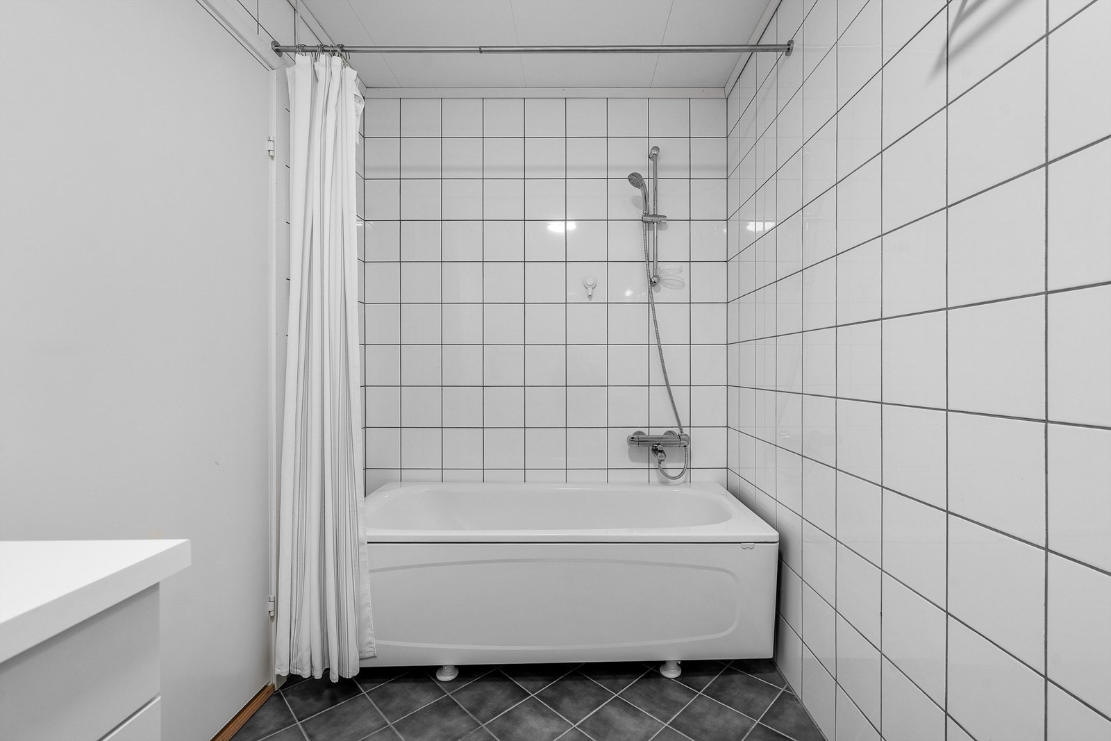 Badet har også badekar. Galleribilde