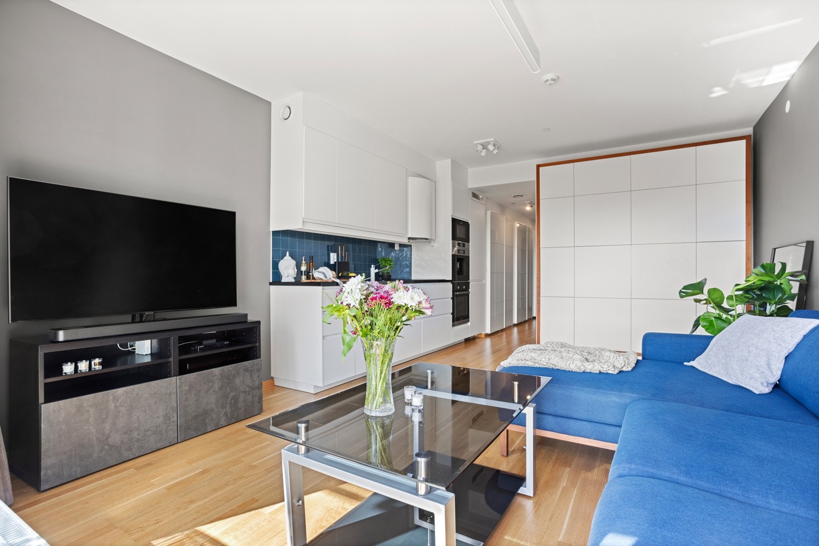 Masse lys inn i stuen Galleribilde