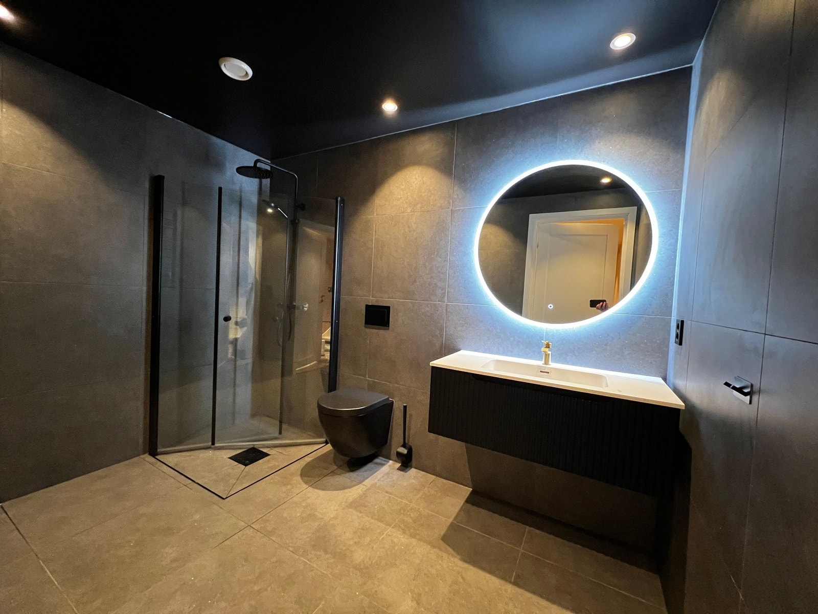 Flislagt bad - 1.etg Galleribilde