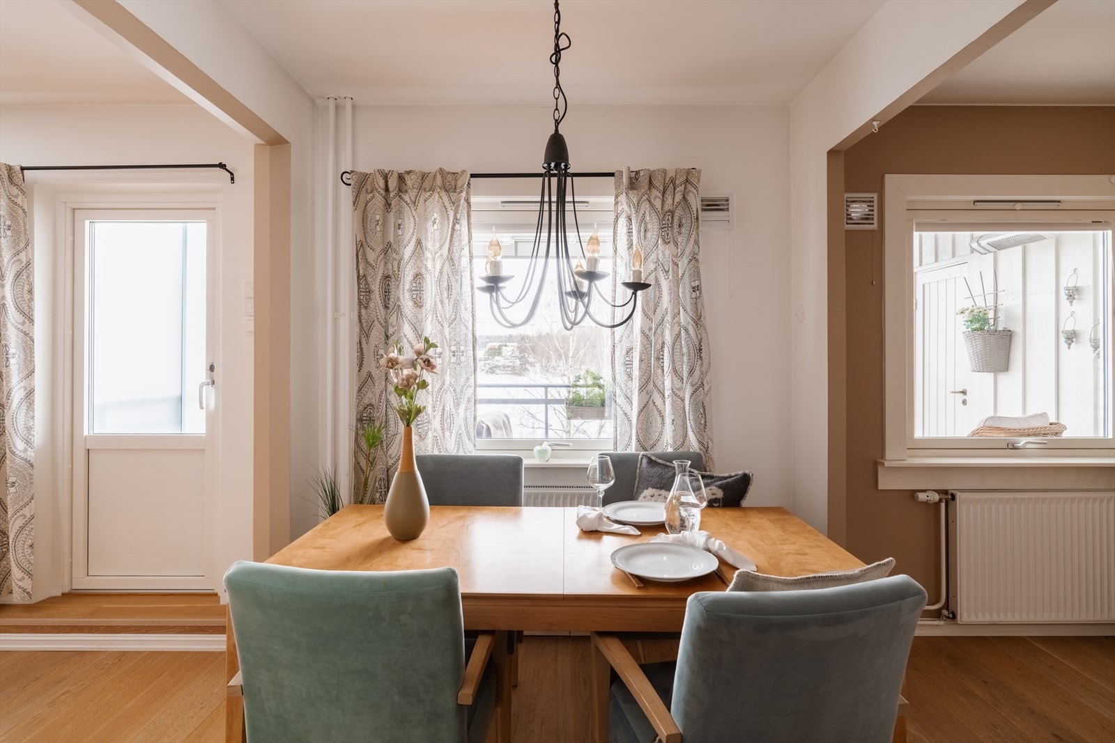 Både fyring og varmtvann er inkludert i felleskostnadene. Galleribilde