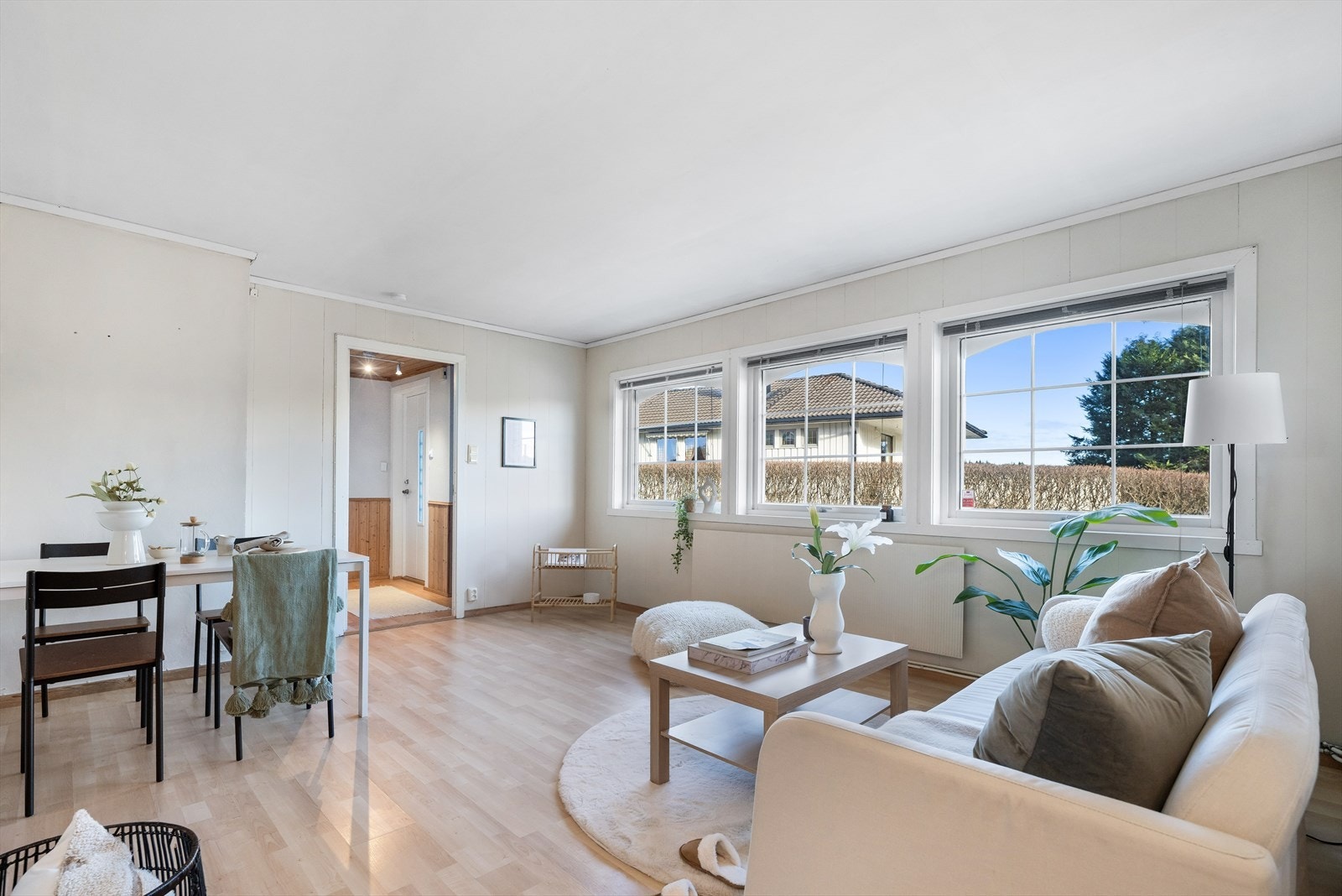 Her er det også god plass for spisebord med mer. Galleribilde