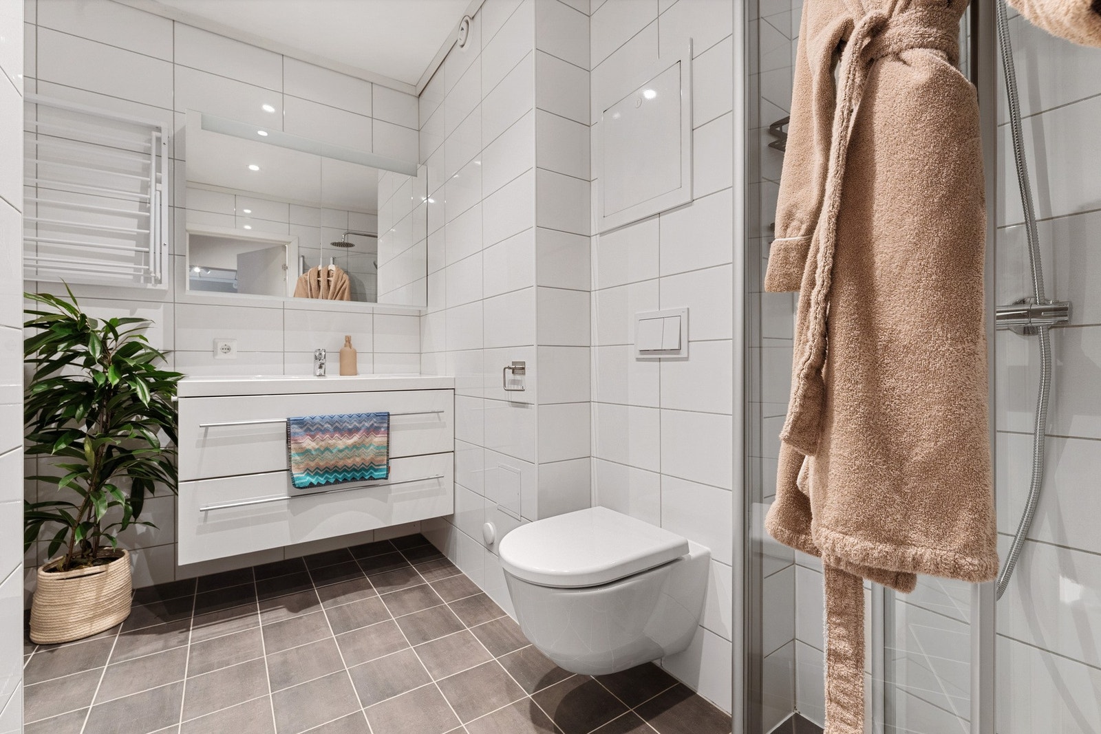 Flott helfliset bad fra 2016 Galleribilde