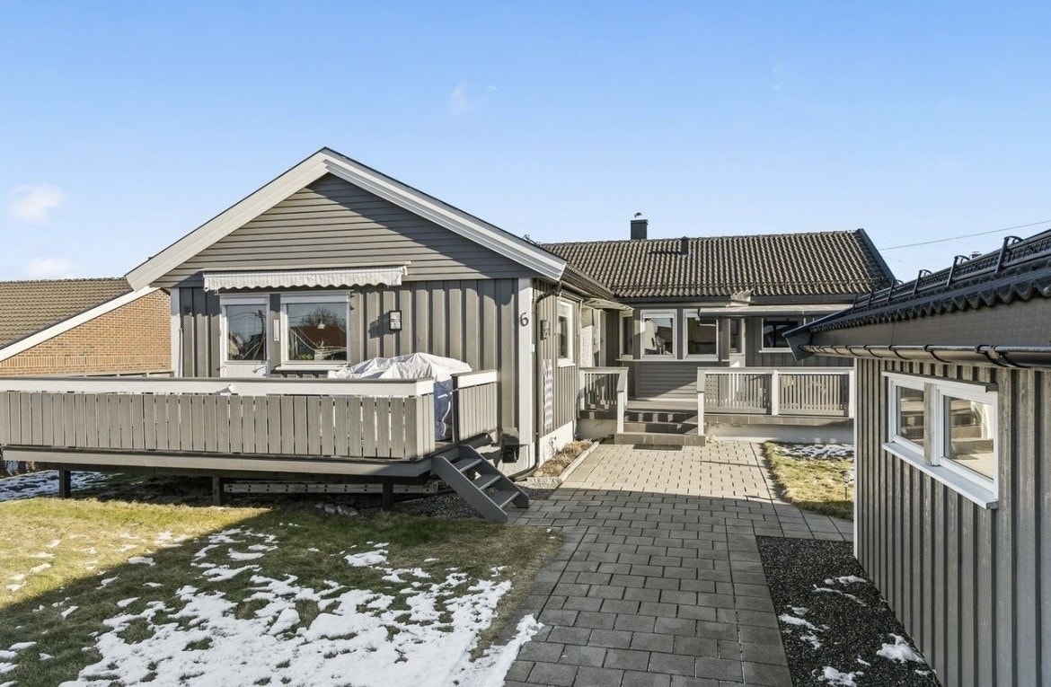 egen veranda (venstre) Galleribilde