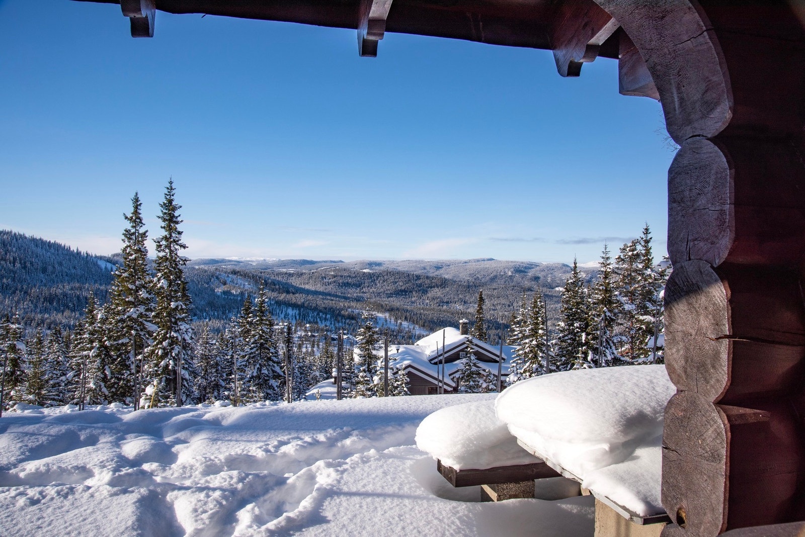 Nyt vintersola med flott utsikt. Galleribilde