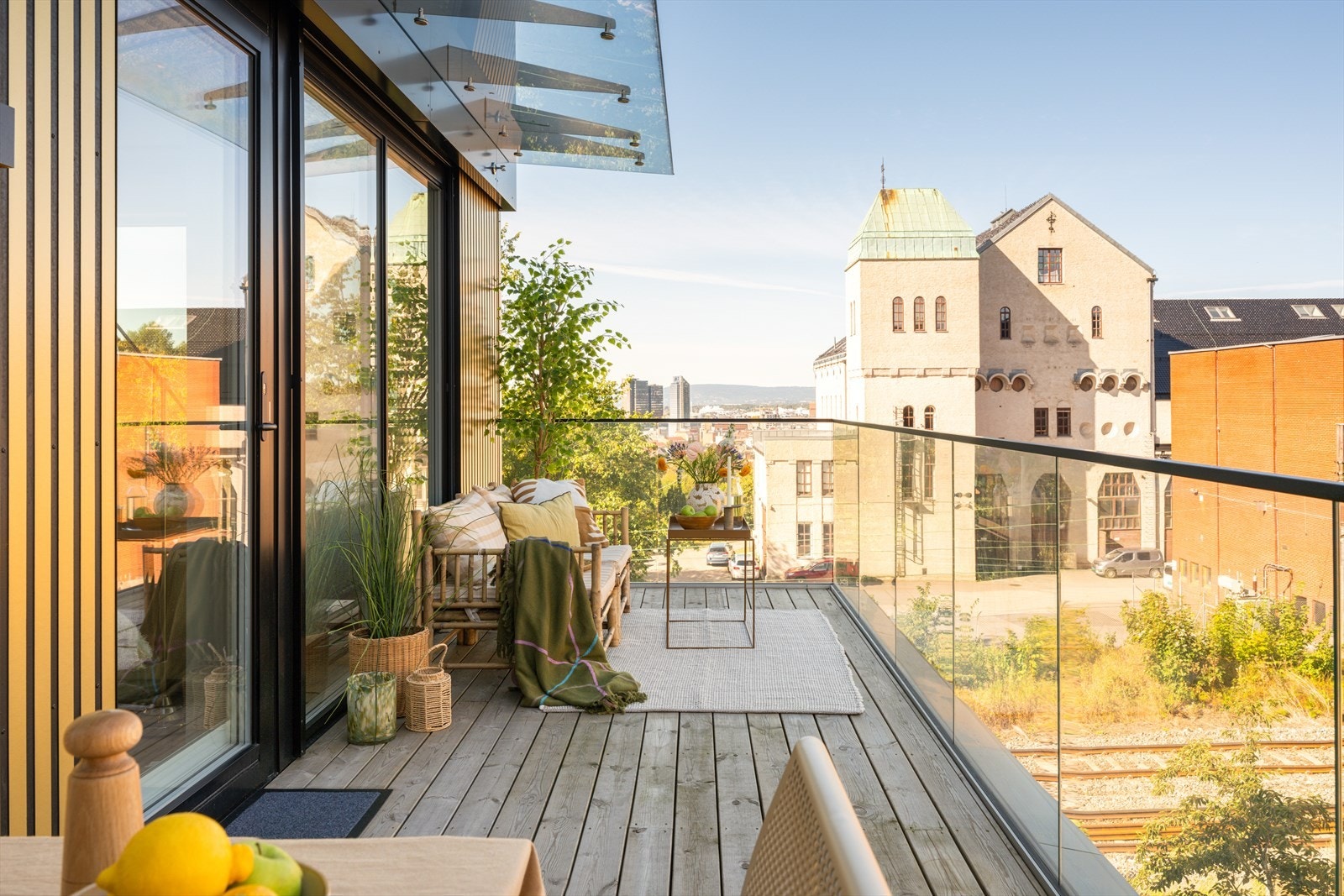 Dette er en eksklusiv topp- og hjørneleilighet fra 2023 med påkostet standard. Galleribilde