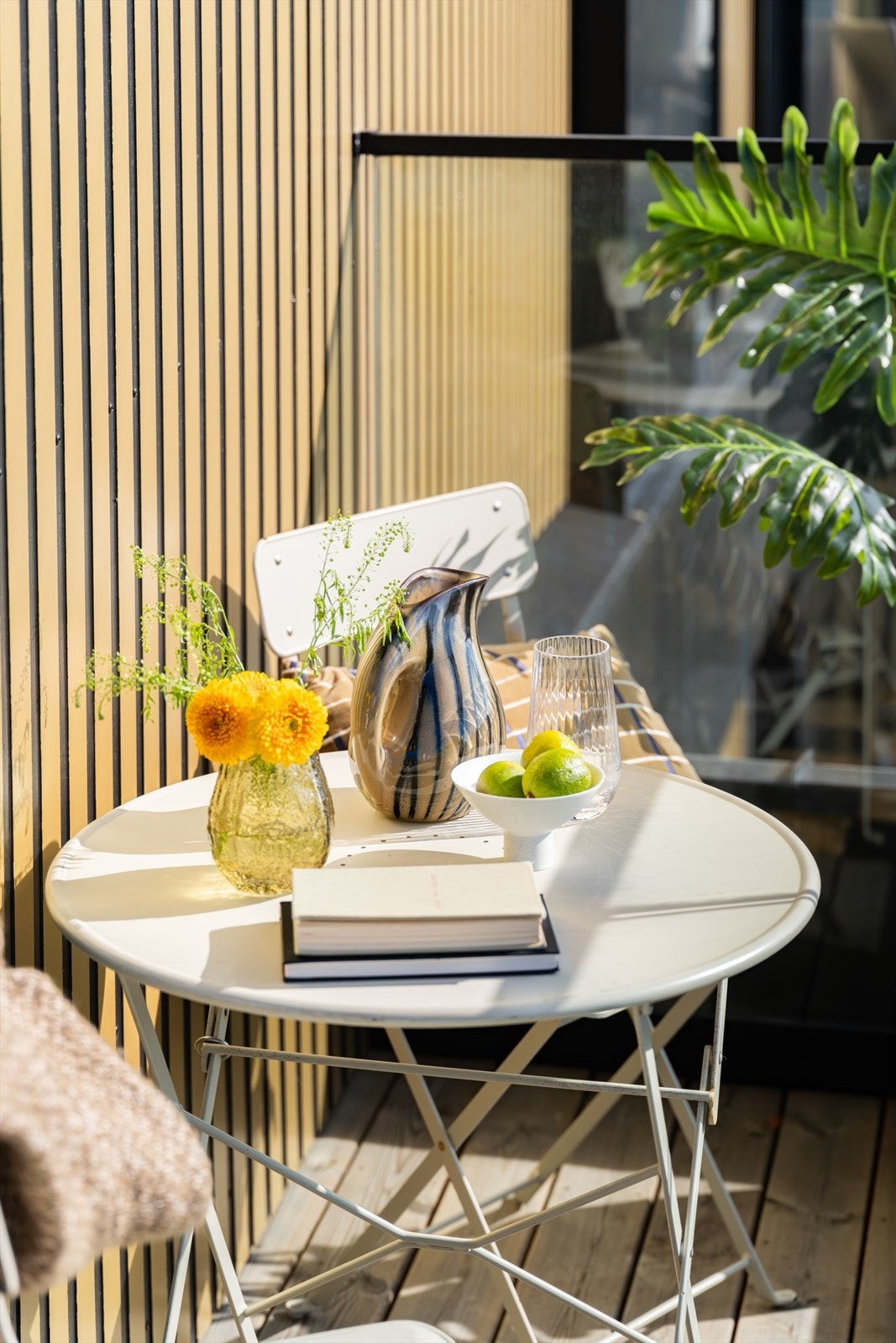 En privat uteplass, ideell for morgenkaffen. Galleribilde