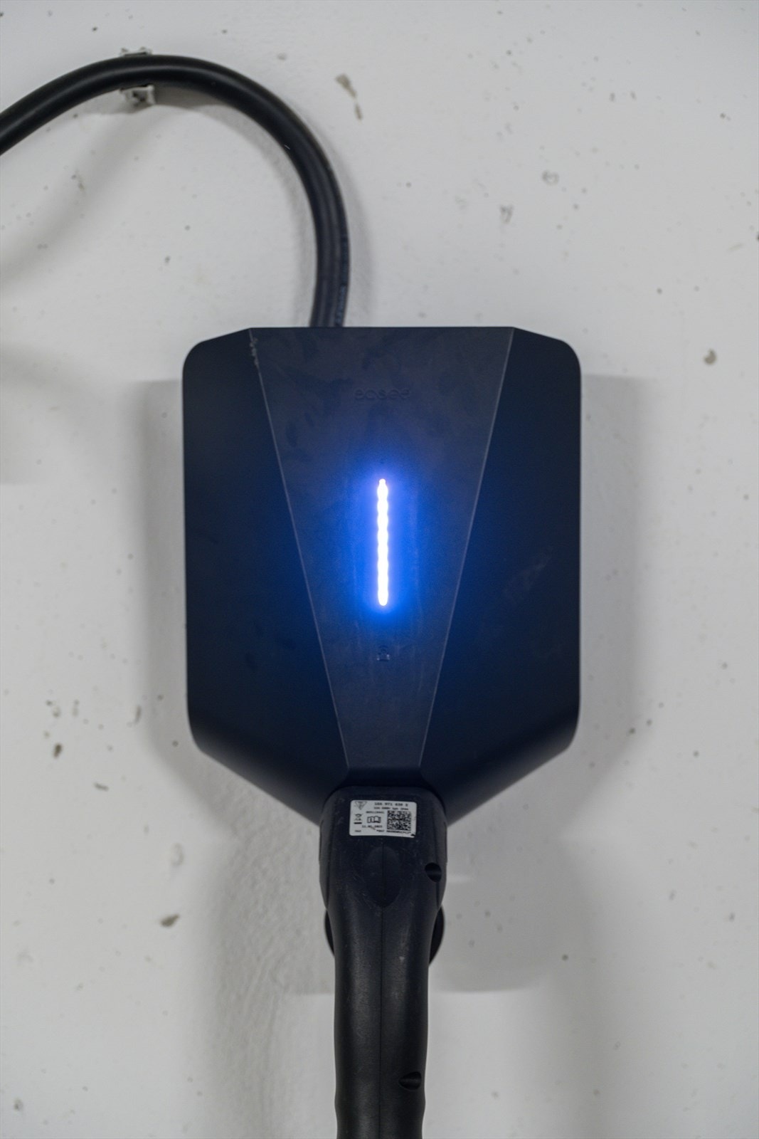 Lader tilknyttet parkeringsplassen. Galleribilde