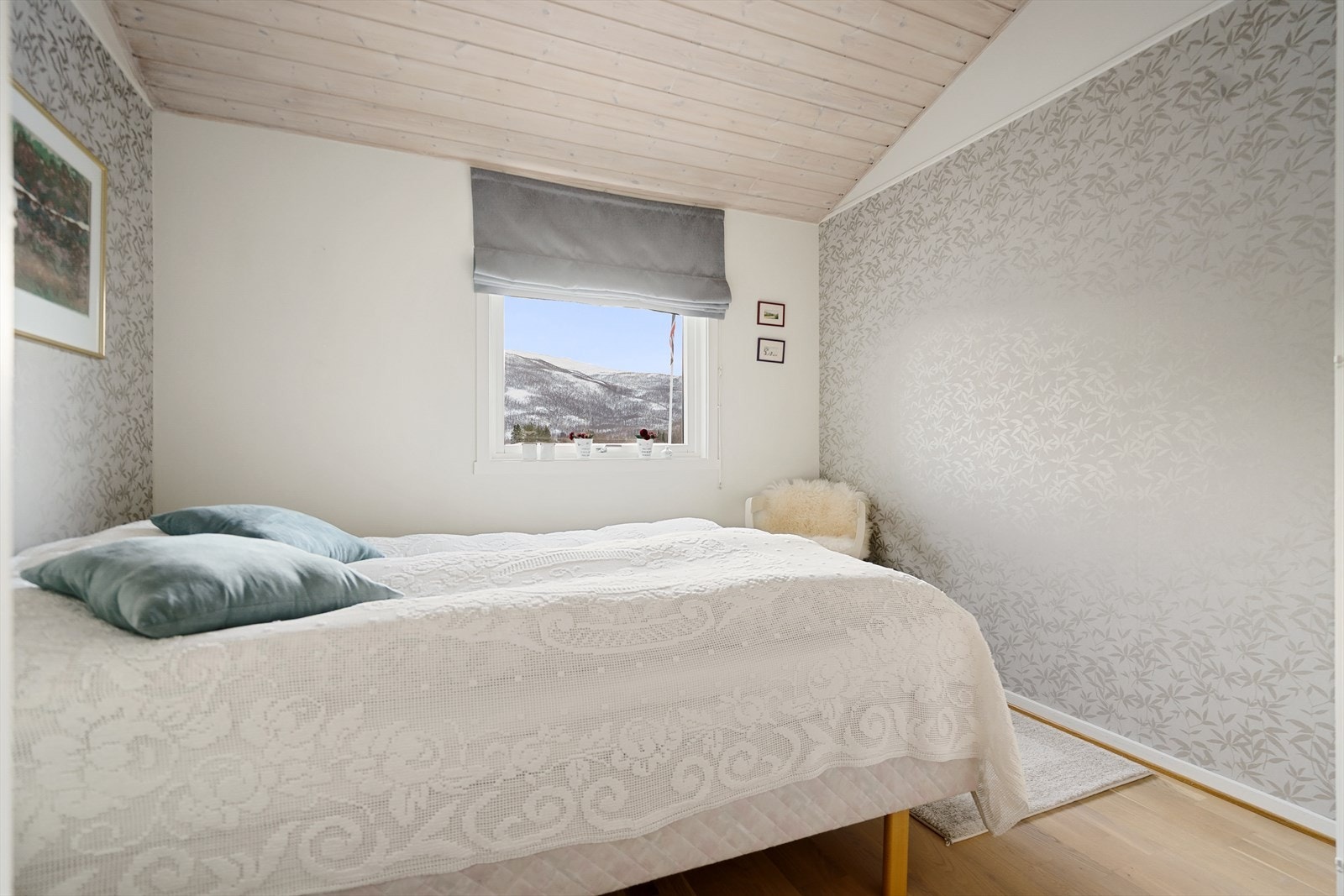 To soverom Galleribilde