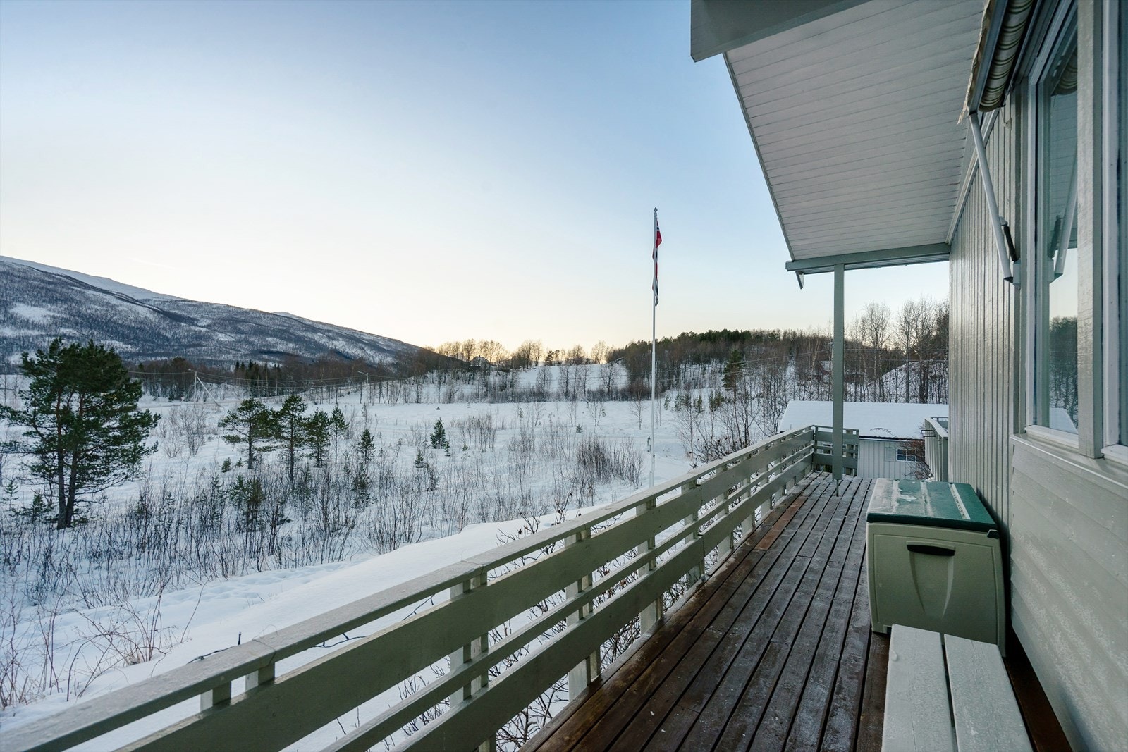 Overbygd veranda. Galleribilde