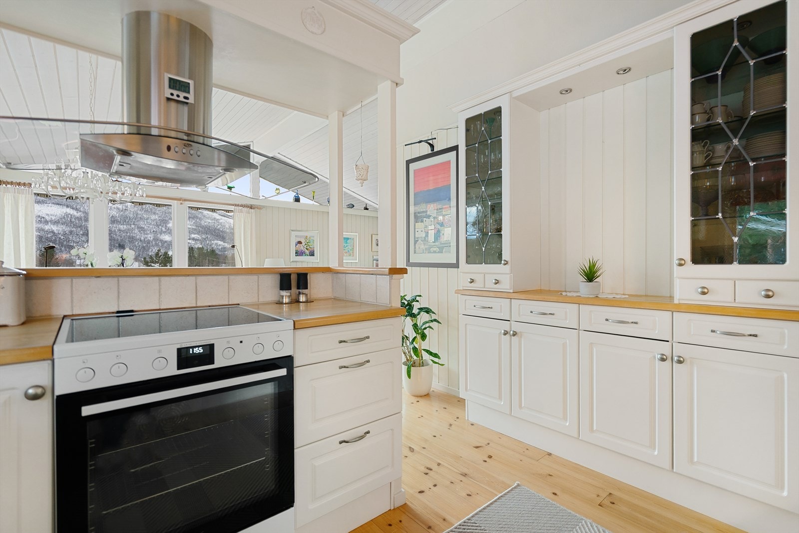 Ventilator med avtrekk ut. Galleribilde