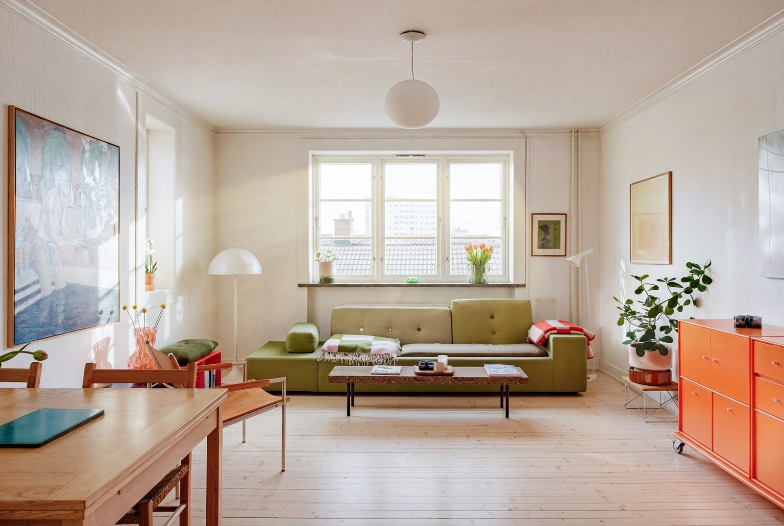 God intern beliggenhet i 3. etasje, i et veletablert borettslag. Galleribilde