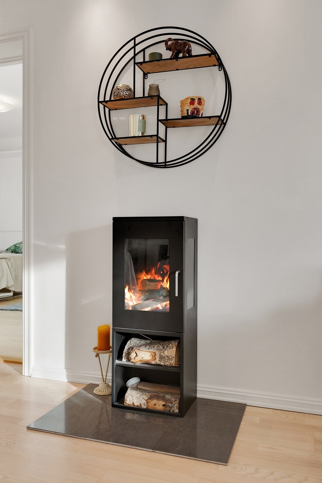 Peisovn bioetanol gir ekstra varme på ca 2000 W på kalde vinterdager, medfølger boligen ved ønske Galleribilde