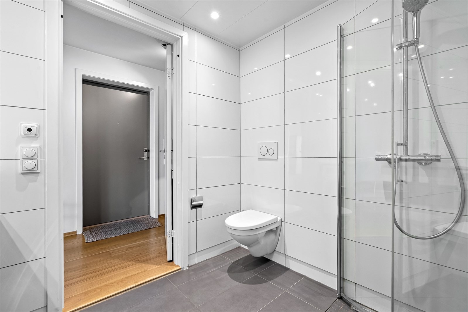 Vegghengt klosett Galleribilde