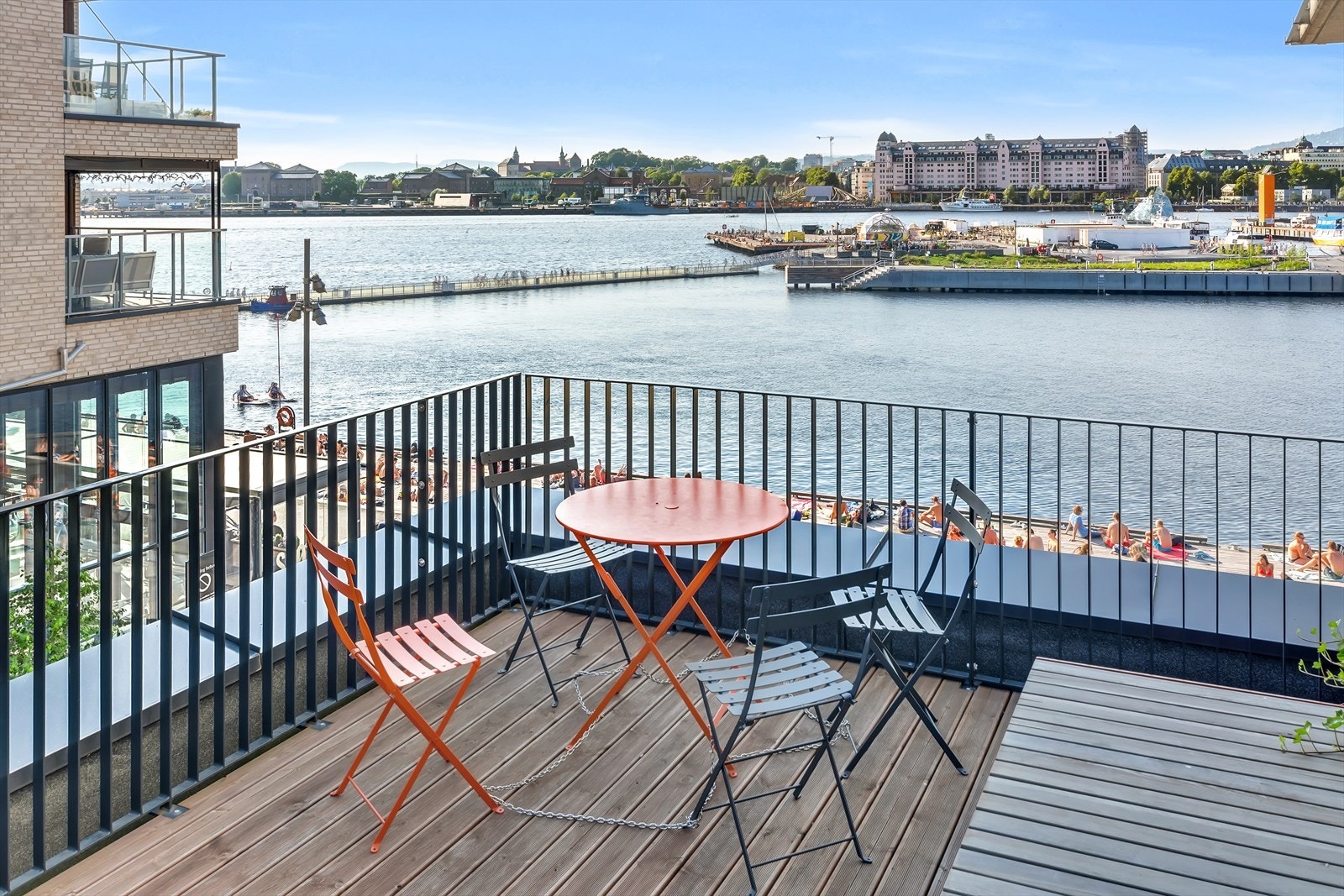 Felles terrasse Galleribilde