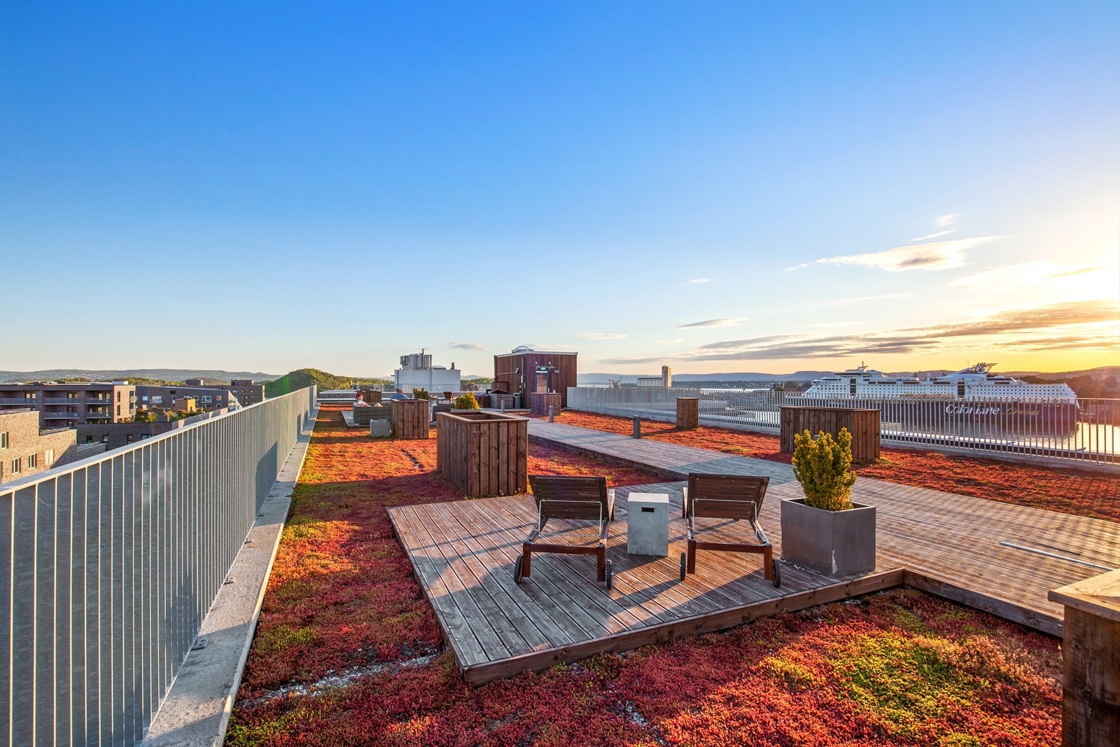 Sameiet har to felles takterrasser med herlig utsikt, møblement og flere soner Galleribilde