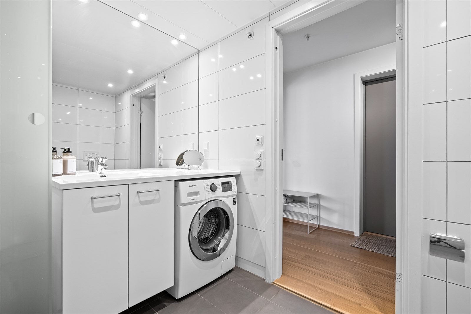 Servant med underskap Galleribilde