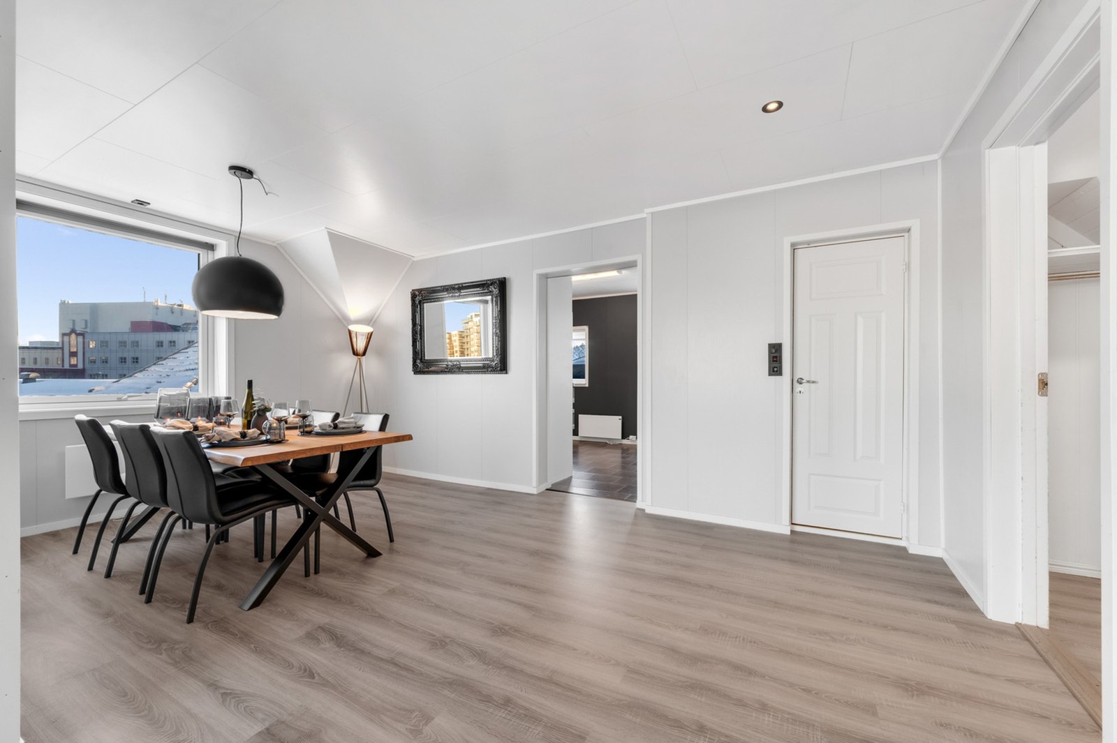 - Det er gjennomgående god standard i leiligheten. Galleribilde