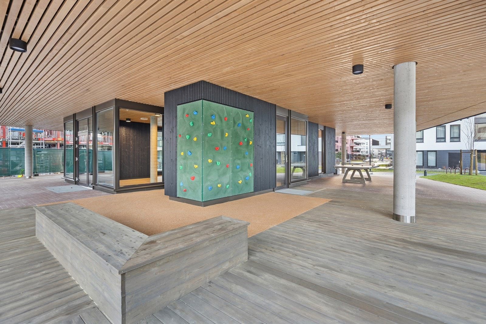 Uteområde med adkomst til fellesareal. Galleribilde