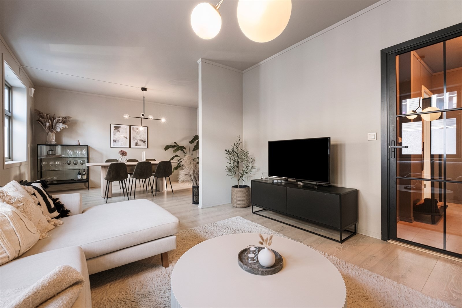 Velkommen til Giskegata 37 - Presentert av Notar v/Henrik Pettersen
Foto: Ingvald Kaldhussæter Galleribilde