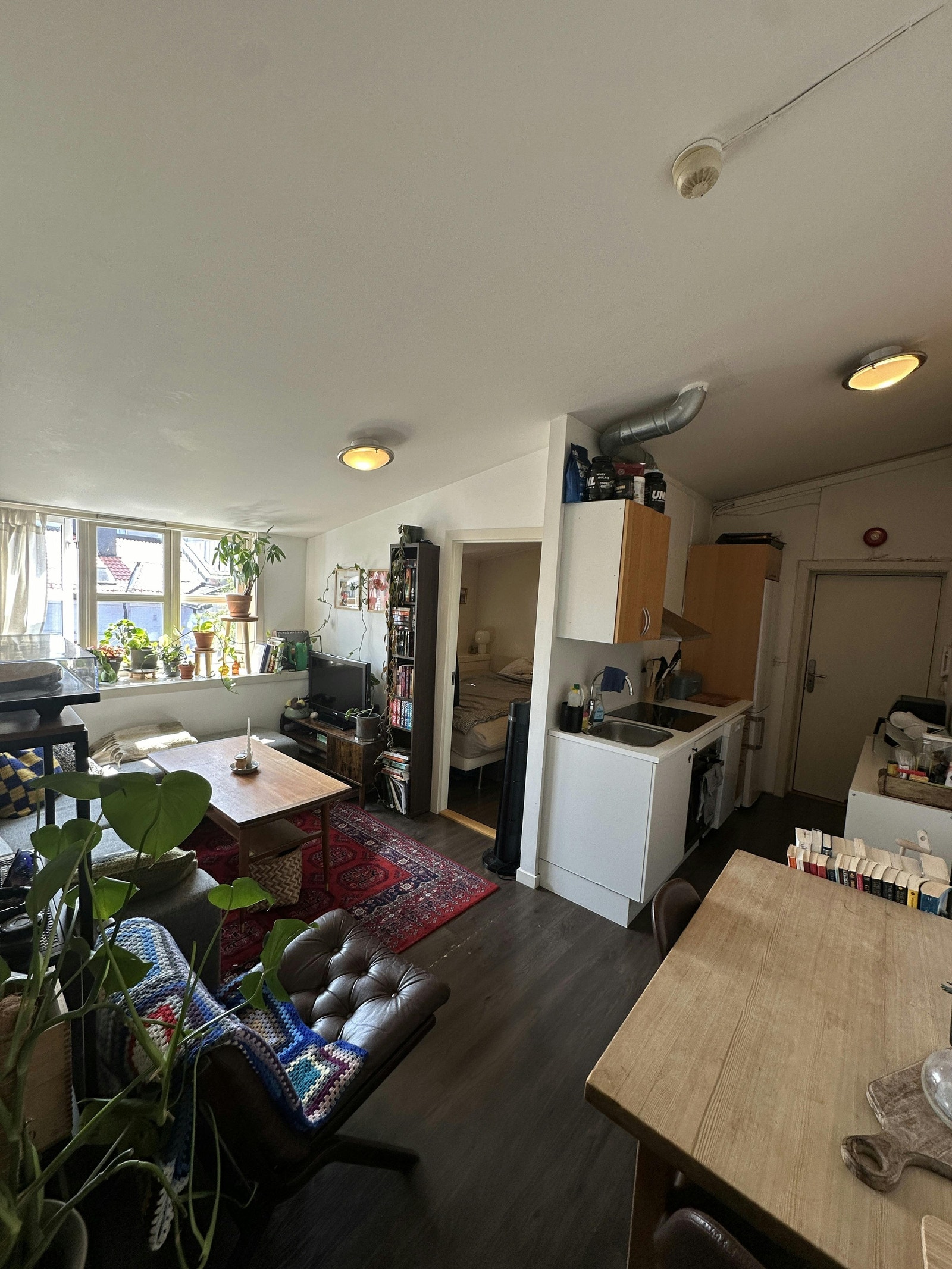 Stue med åpent kjøkken Galleribilde