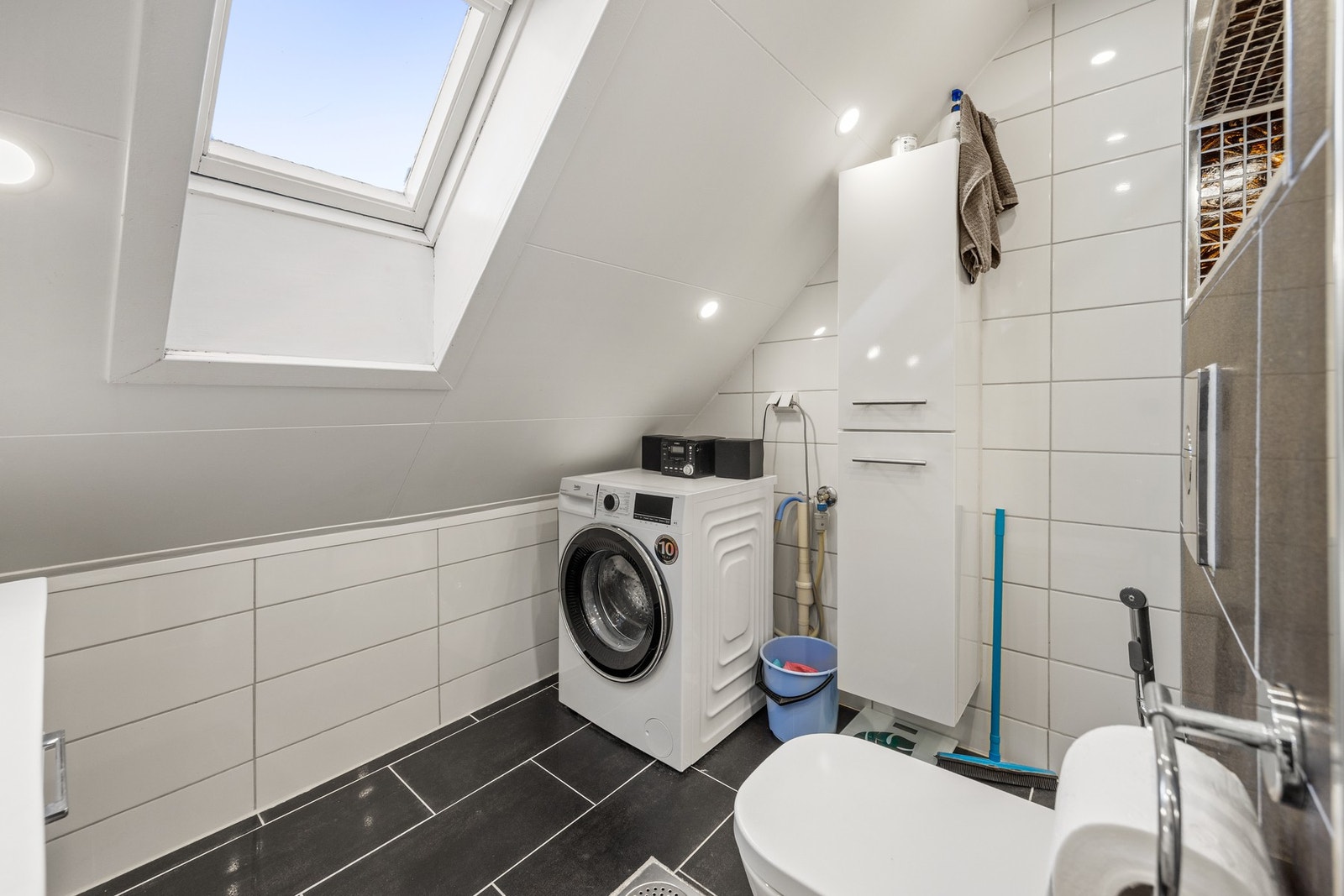 Flislagte overflater med varme i gulv. Galleribilde