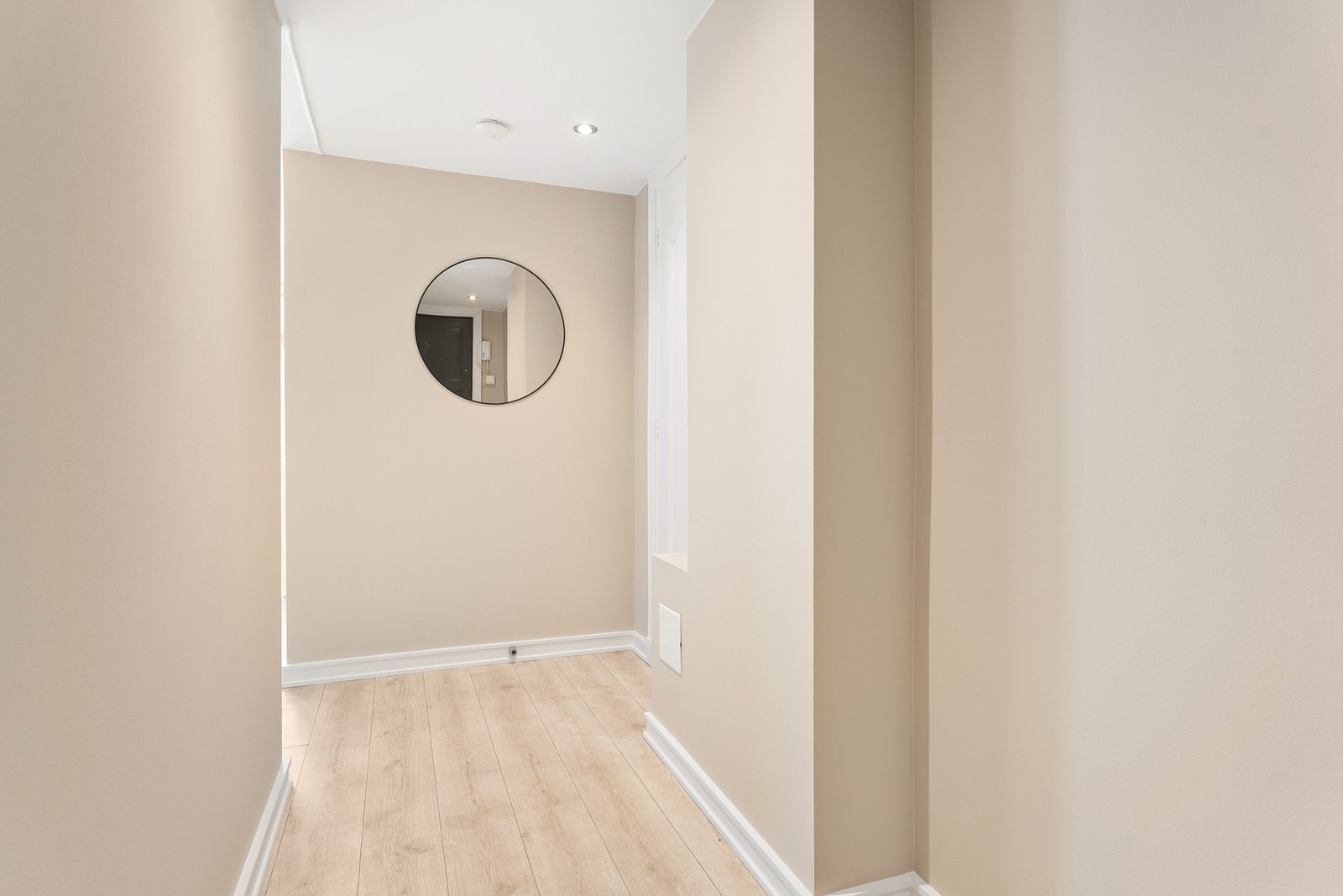 Leiligheten disponerer en kjellerbod og en romslig loftsbod. Galleribilde