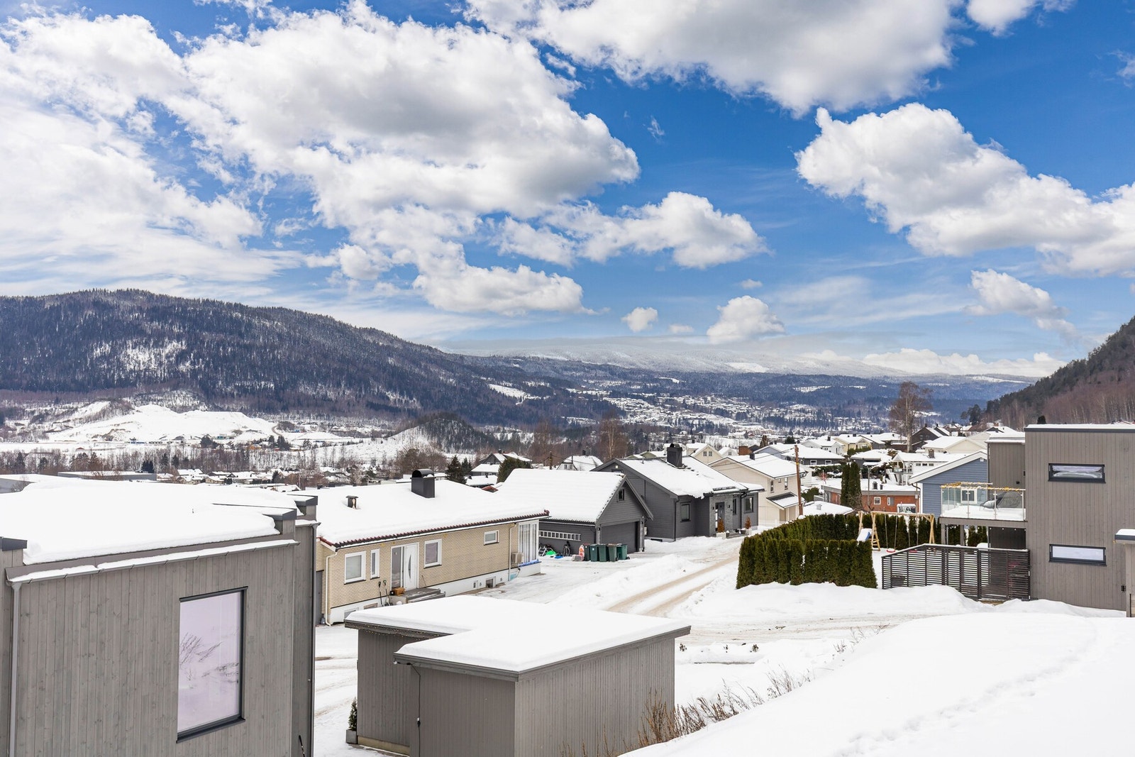 Barnevennelig og rolig nabolag Galleribilde