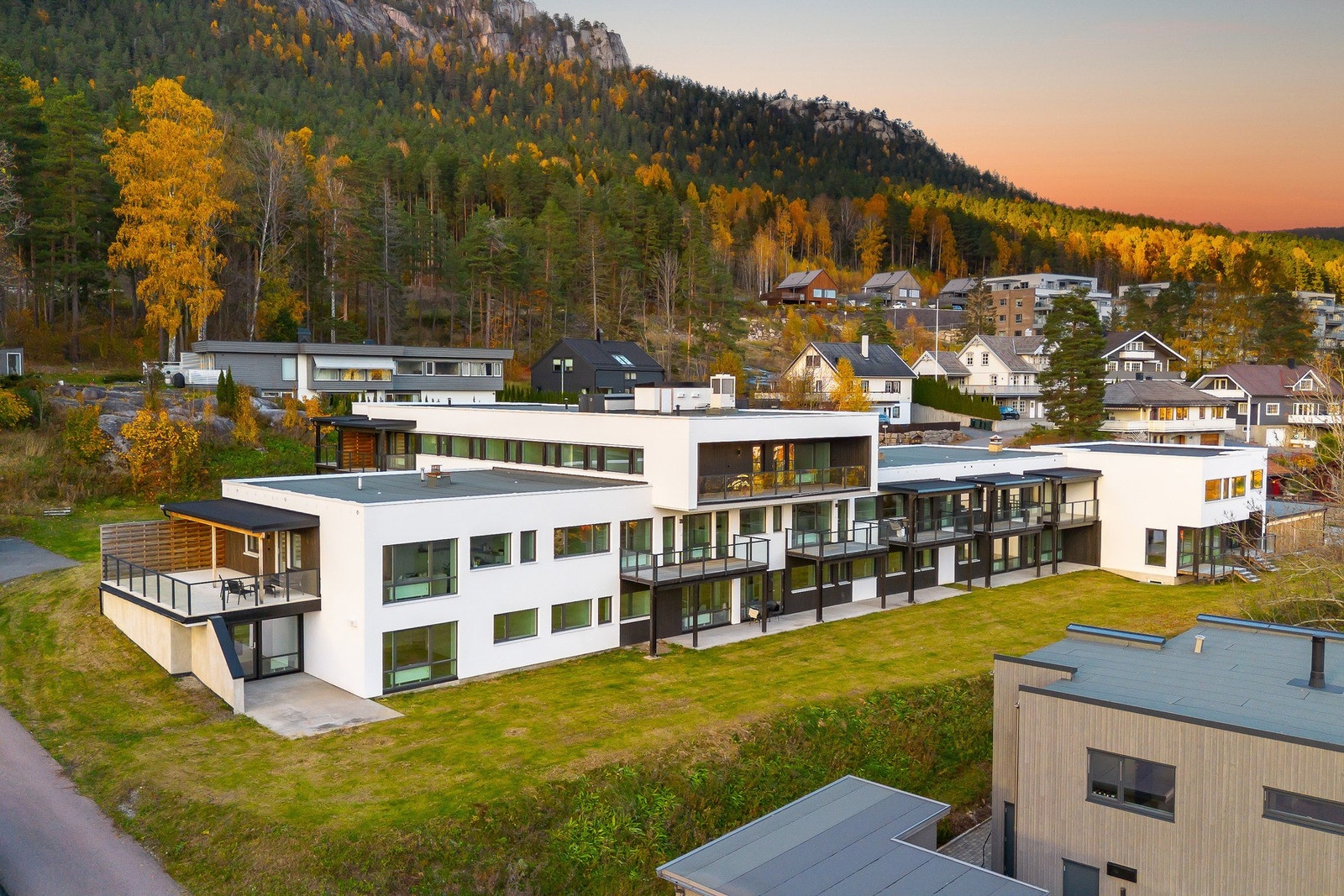 Du har flotte omgivelser rett utenfor døren uansett tiden på året Galleribilde