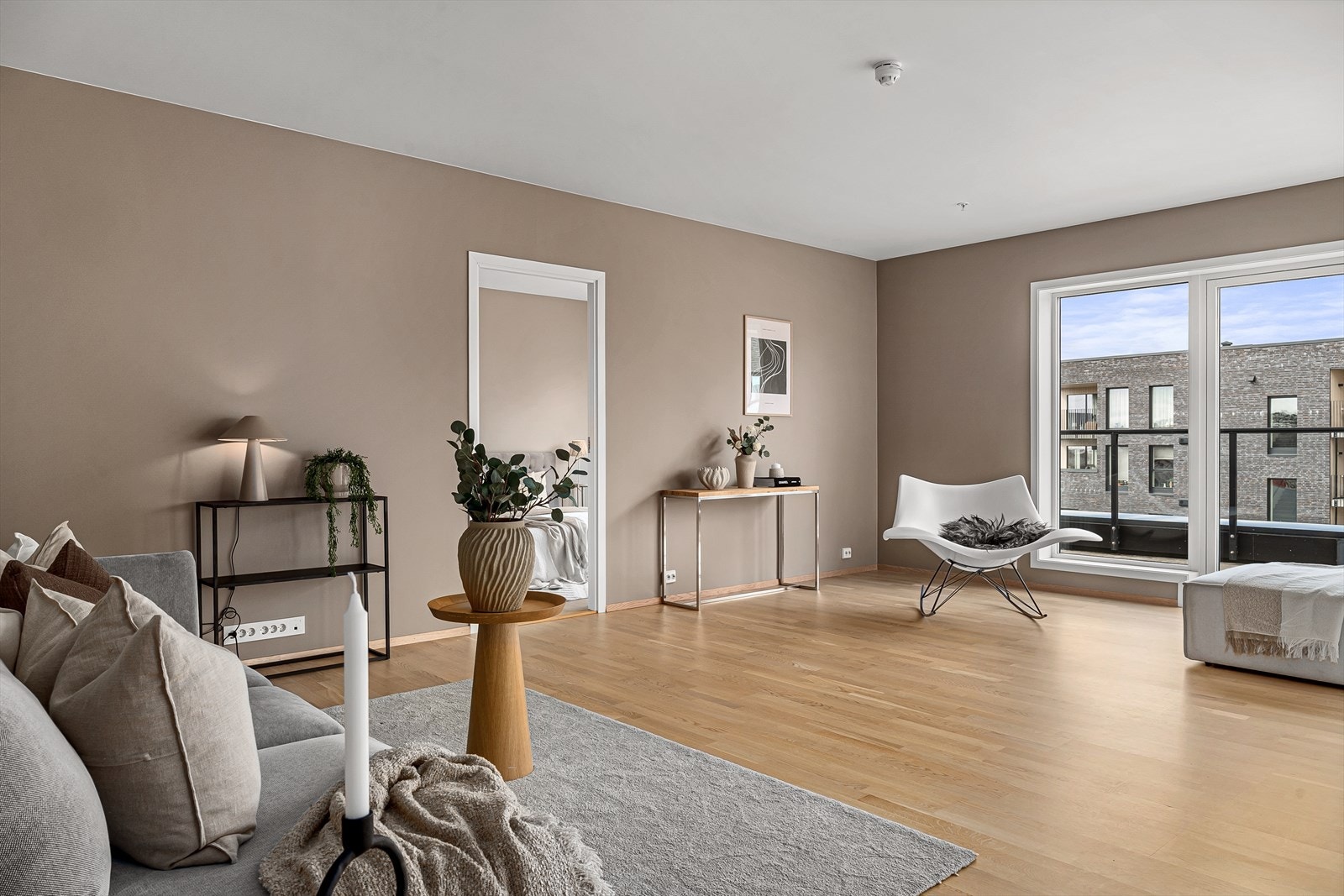 Fra stuen er det tilkomst til hovedsoverommet Galleribilde