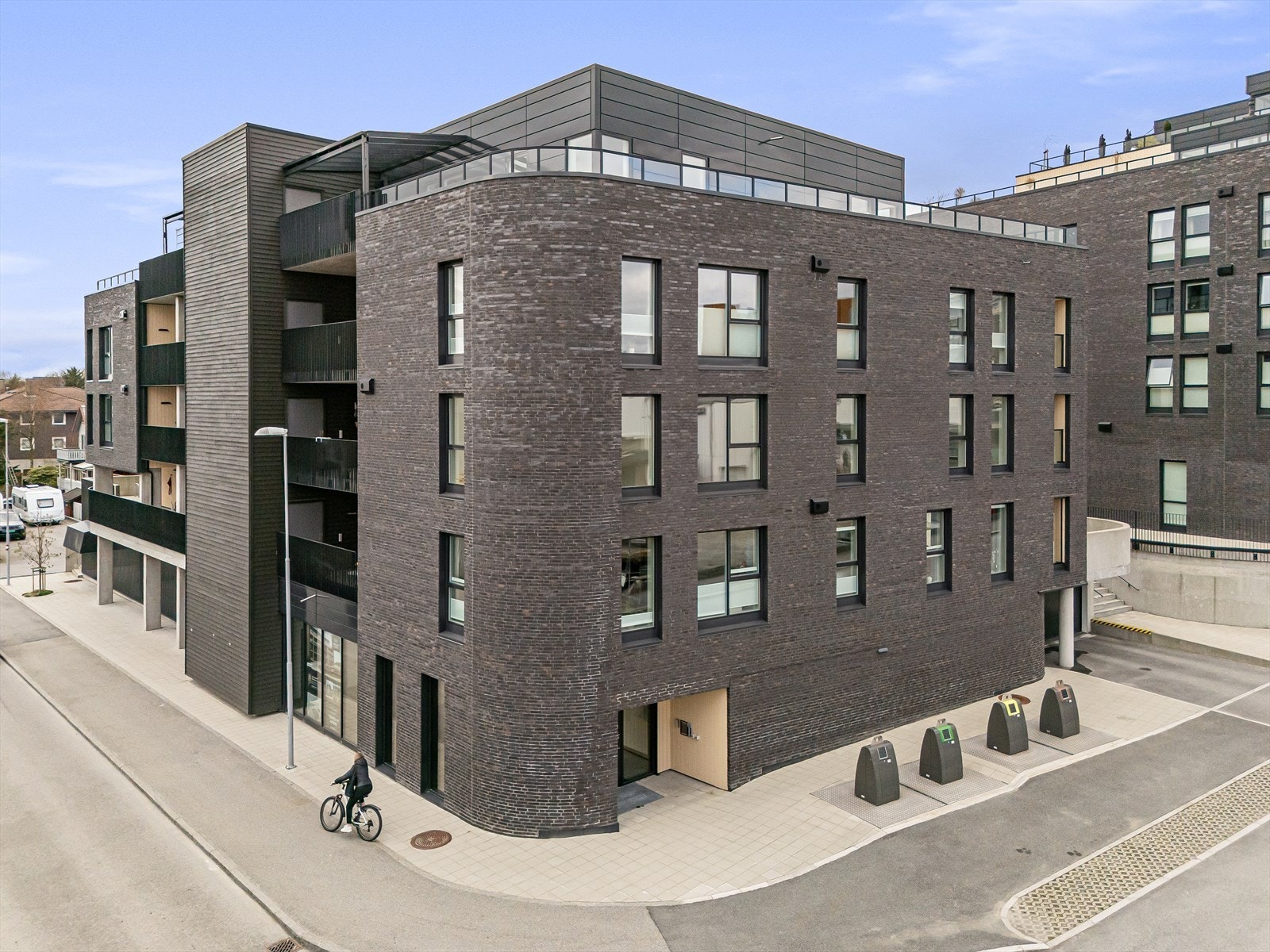 Nærbø kan tilby det meste en trenger av servicetilbud og litt til - alt i kort avstand fra blokken Galleribilde