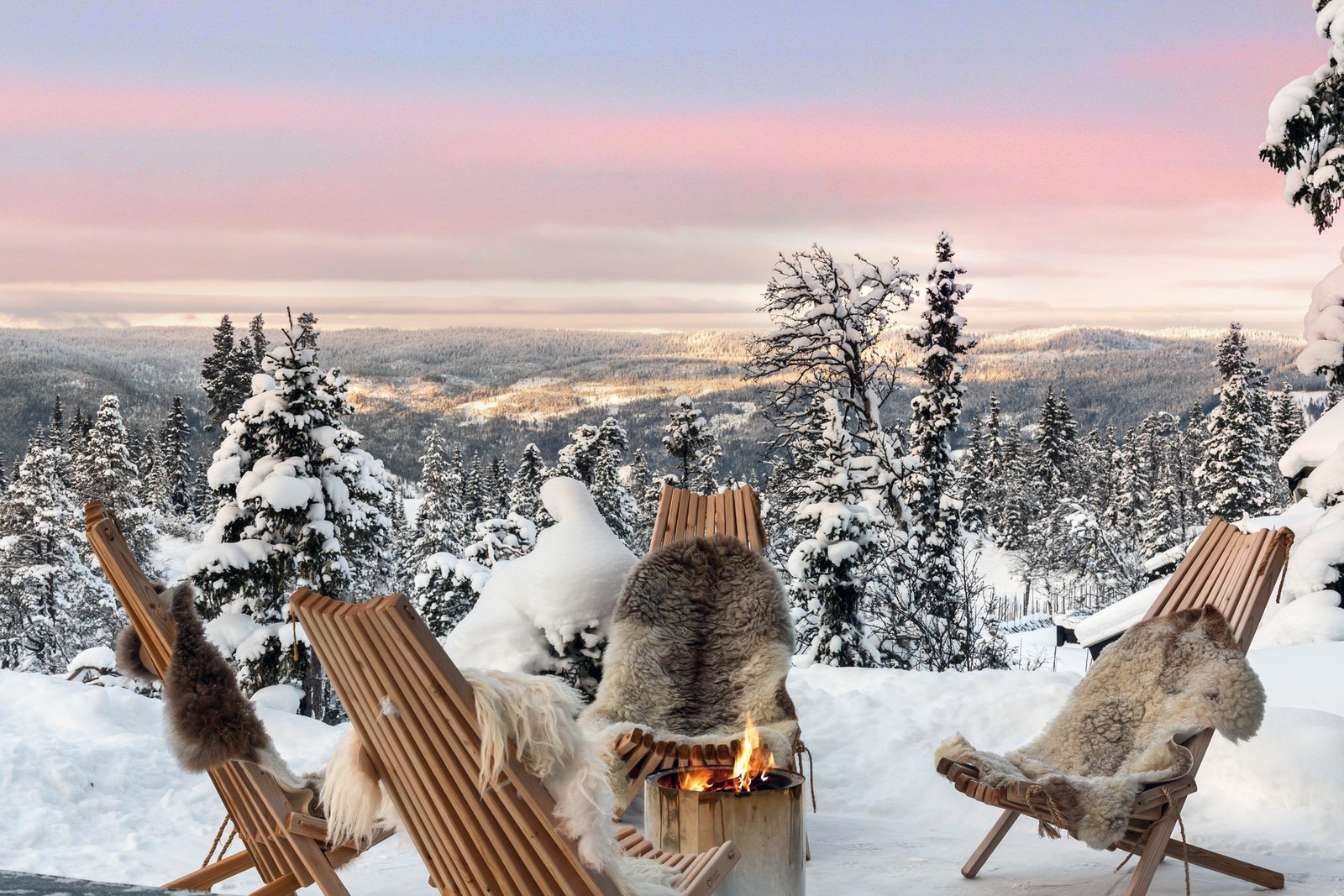 Nyt helger og feriedager med bål og god drikke ute! Galleribilde