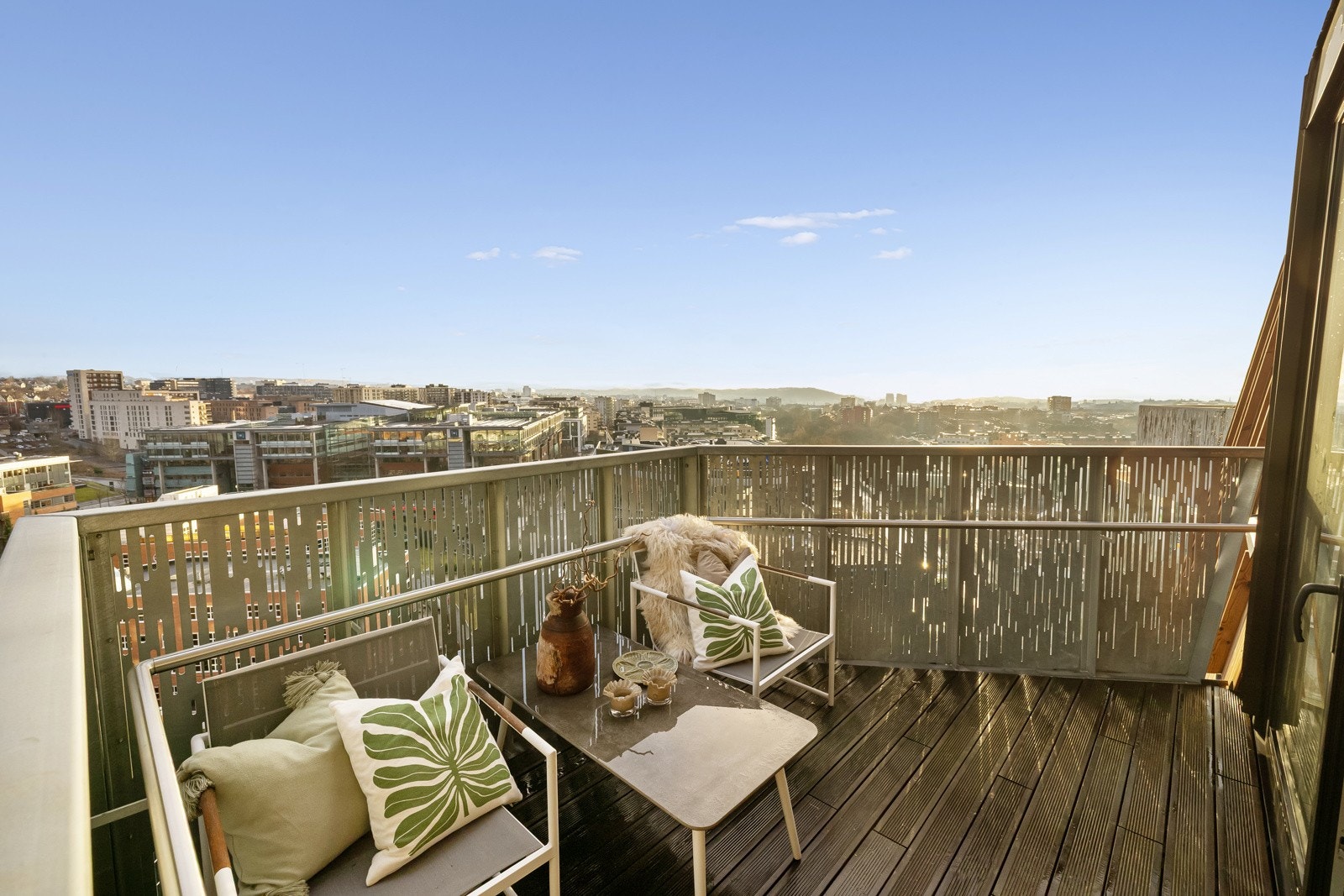 En unik utsiktsleilighet i spektakulære Vertikal Nydalen! Et nyskapende bygg med stort fokus på bærekraftige løsninger. Galleribilde