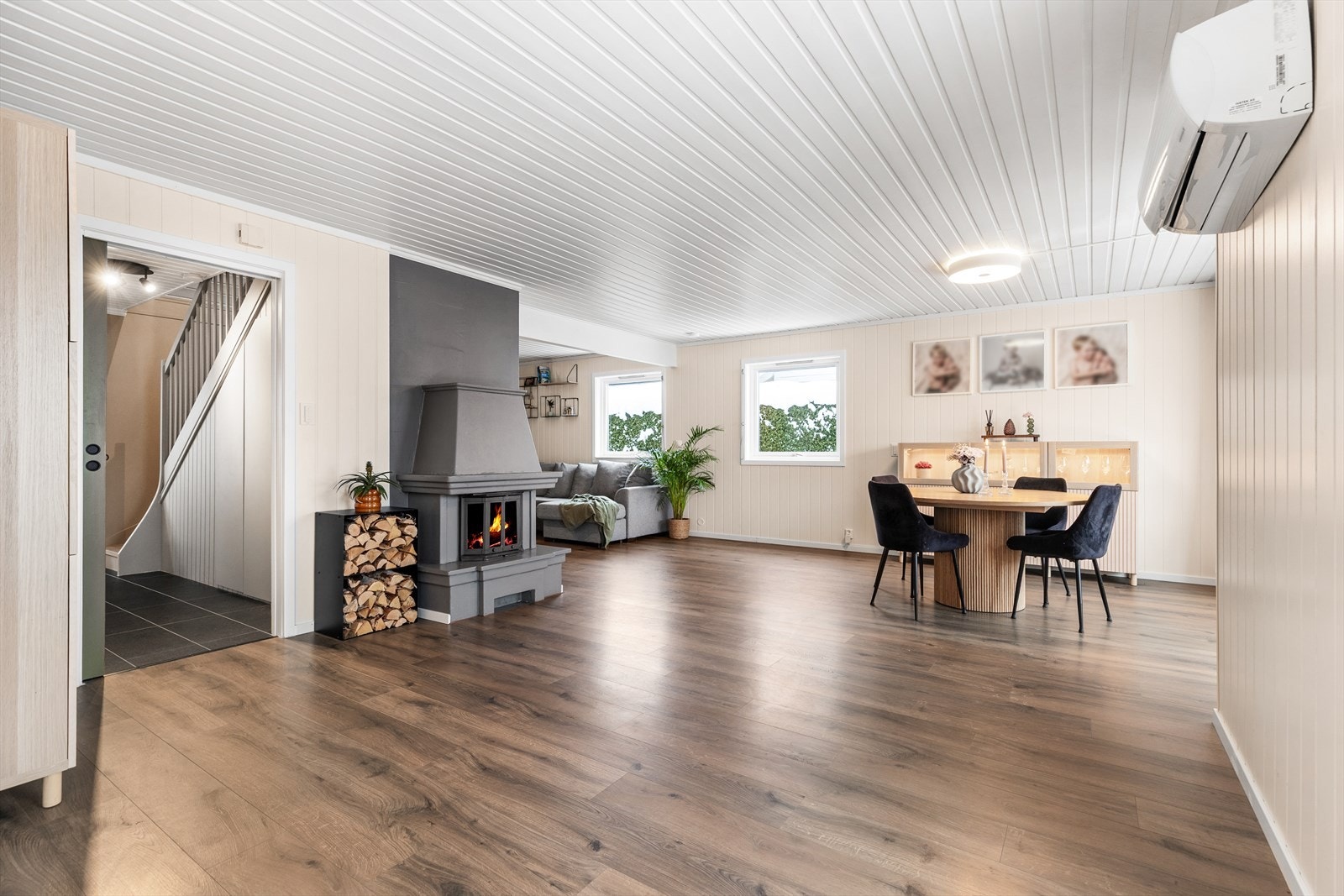 Det er montert varmepumpe i stuen. Galleribilde