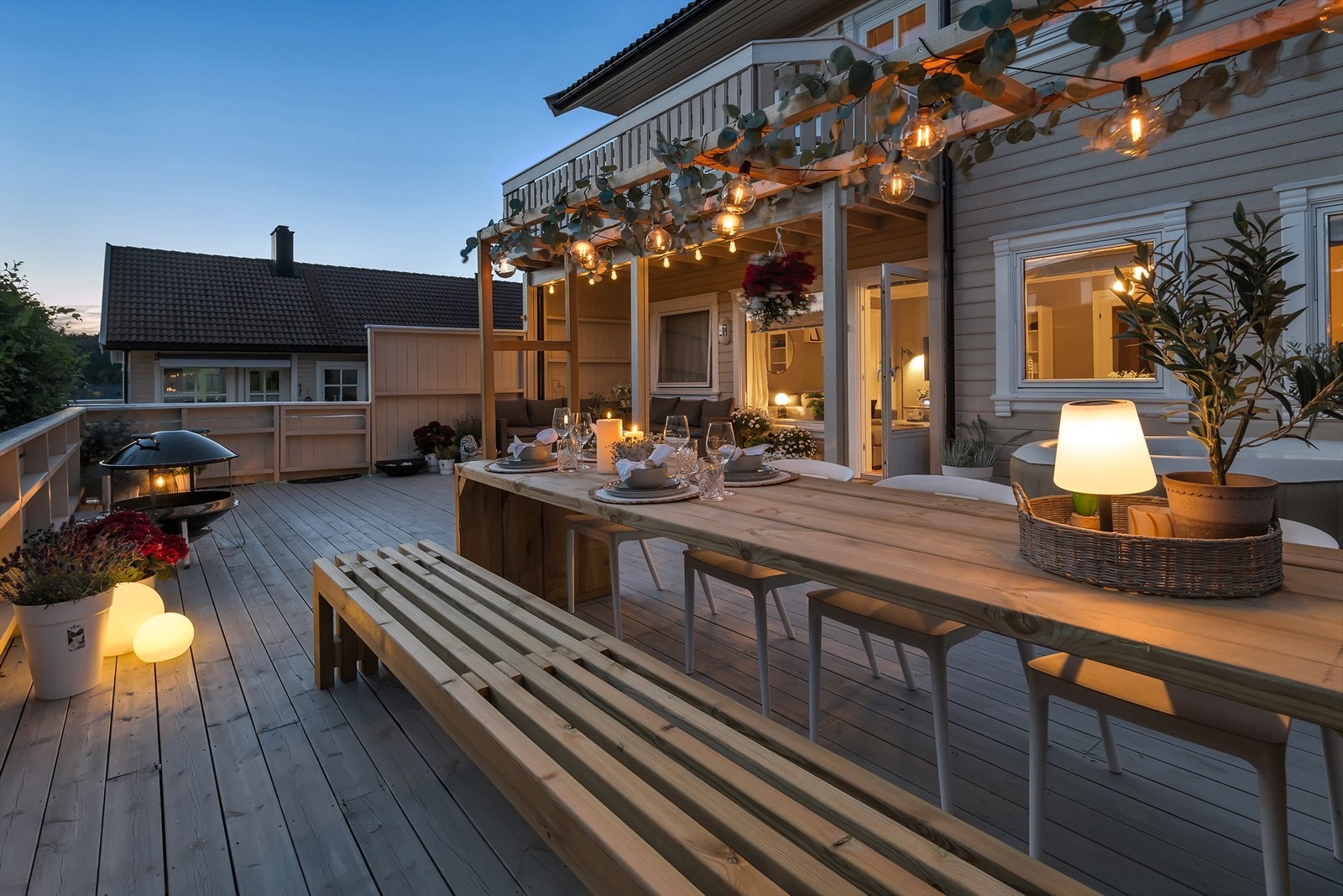 Det er rikelig med plass til å innrede flere sittegrupper. Galleribilde