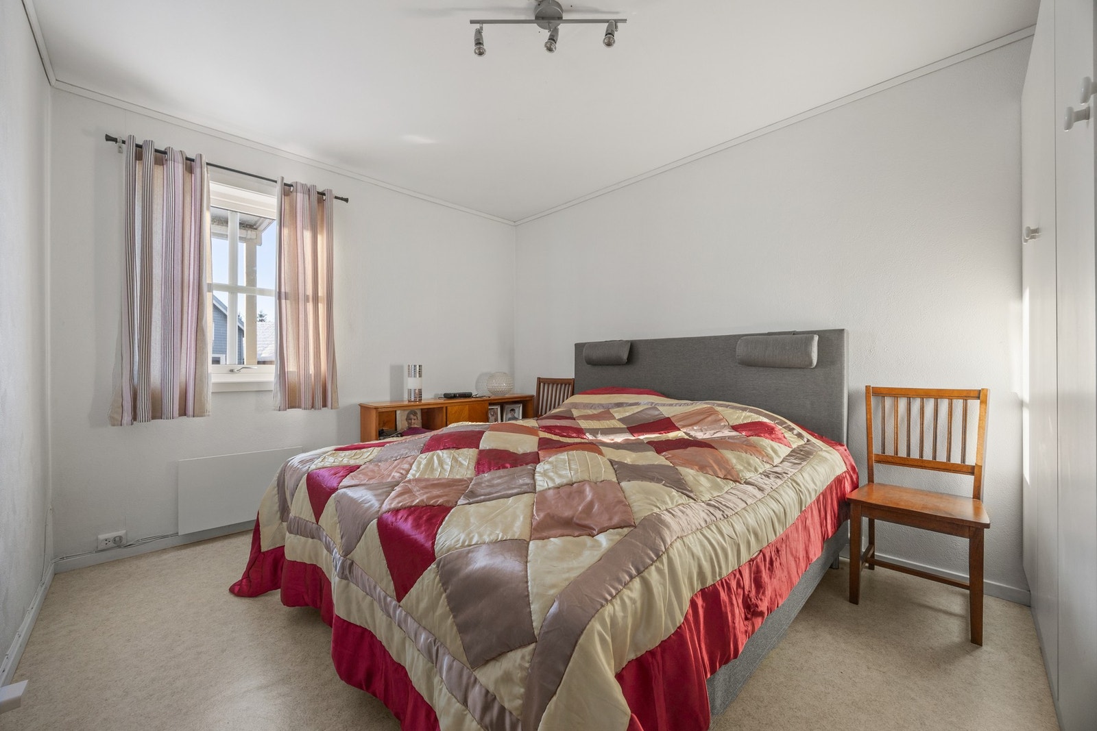 Soverom - ca 12 kvm. Galleribilde