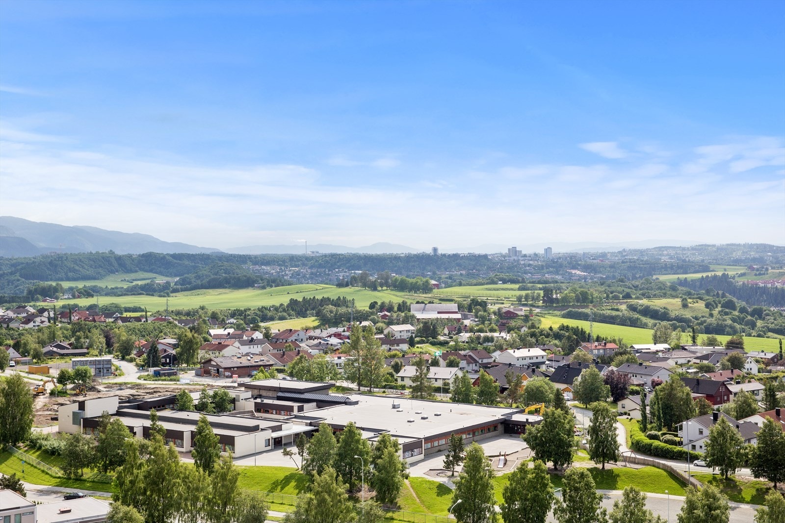 Boligen sokner til Utleira barne- og ungdomsskole. Galleribilde