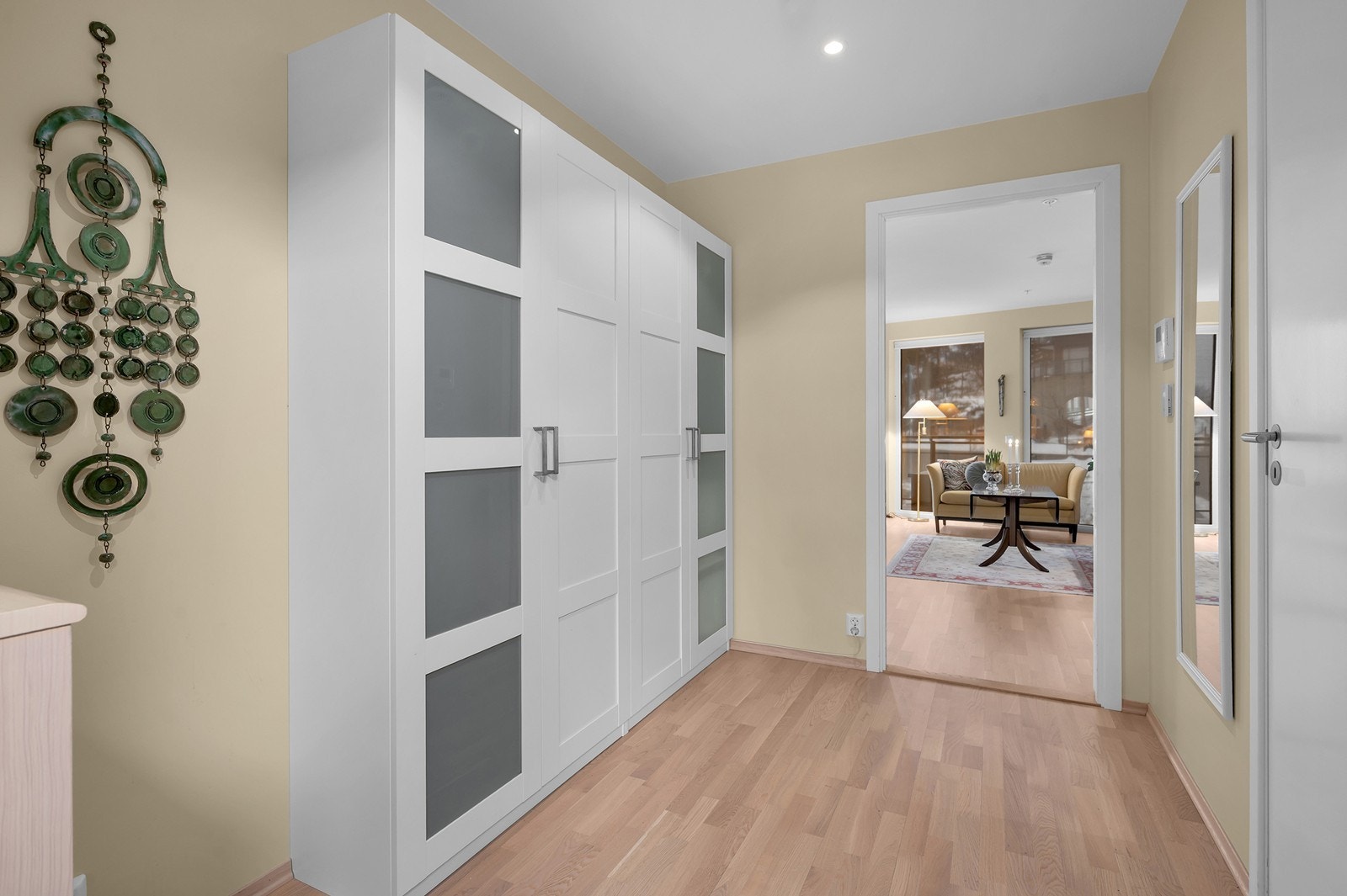 Innbydende gang. Galleribilde