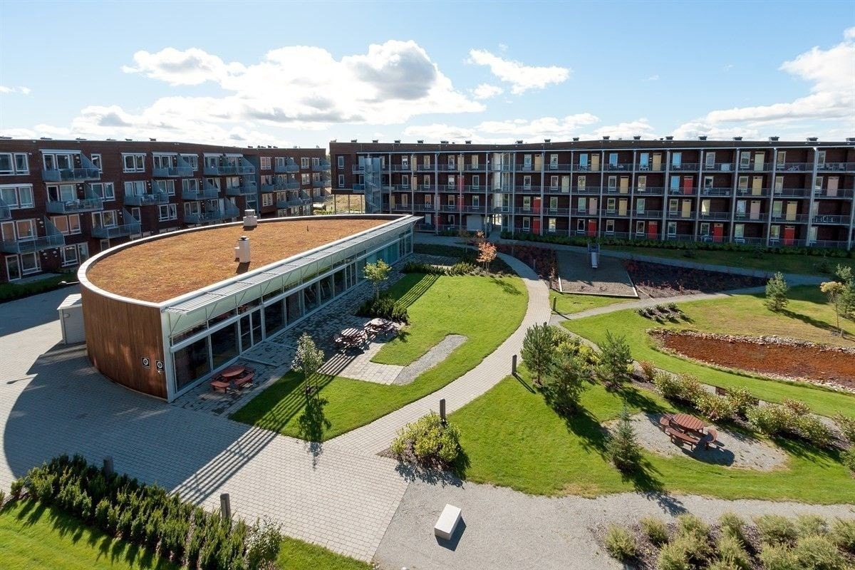 Borettslaget har en rekke eksklusive fasiliteter som sikrer trivsel, blant annet felles trimrom, spa-avdeling og selskapslokaler m.m. Galleribilde