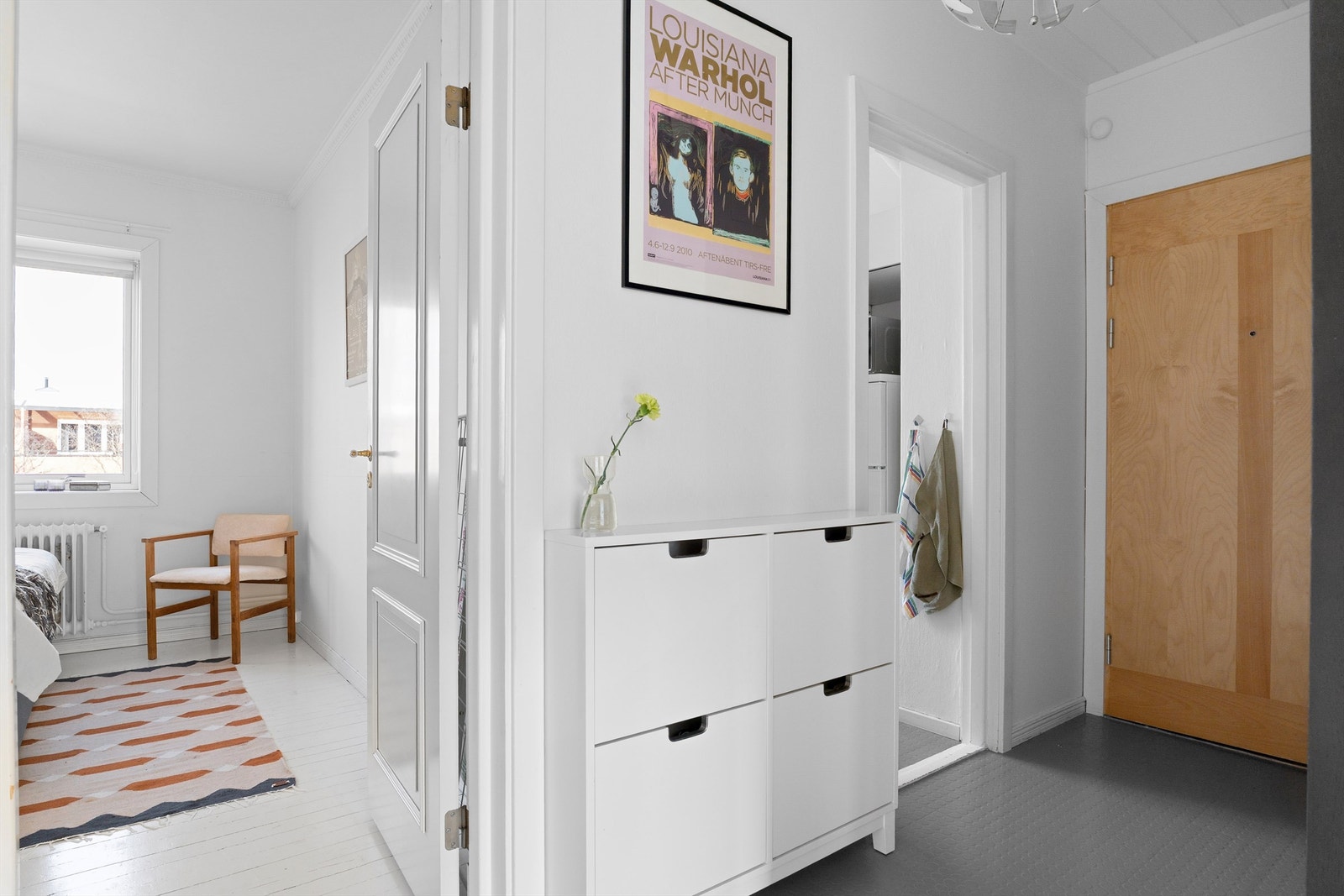 En lyd- og brannklassifisert entrédør gir trygghet og komfort. Galleribilde