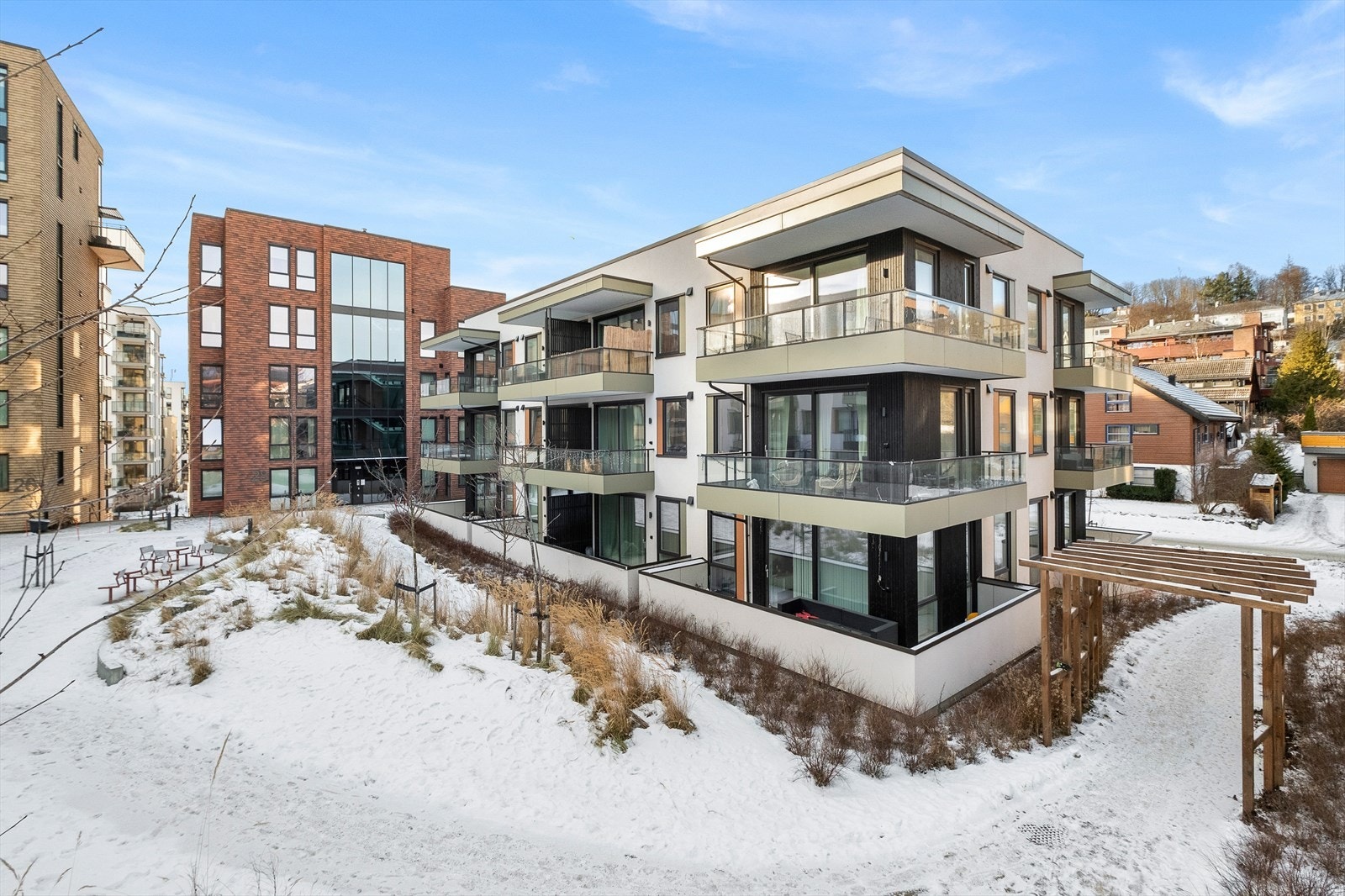 Ladebekken 30 er en del av det populære prosjektet på Øvre Nyhavna. En ny bydel som fremdeles er i vekst og som ligger svært attraktivt til Galleribilde