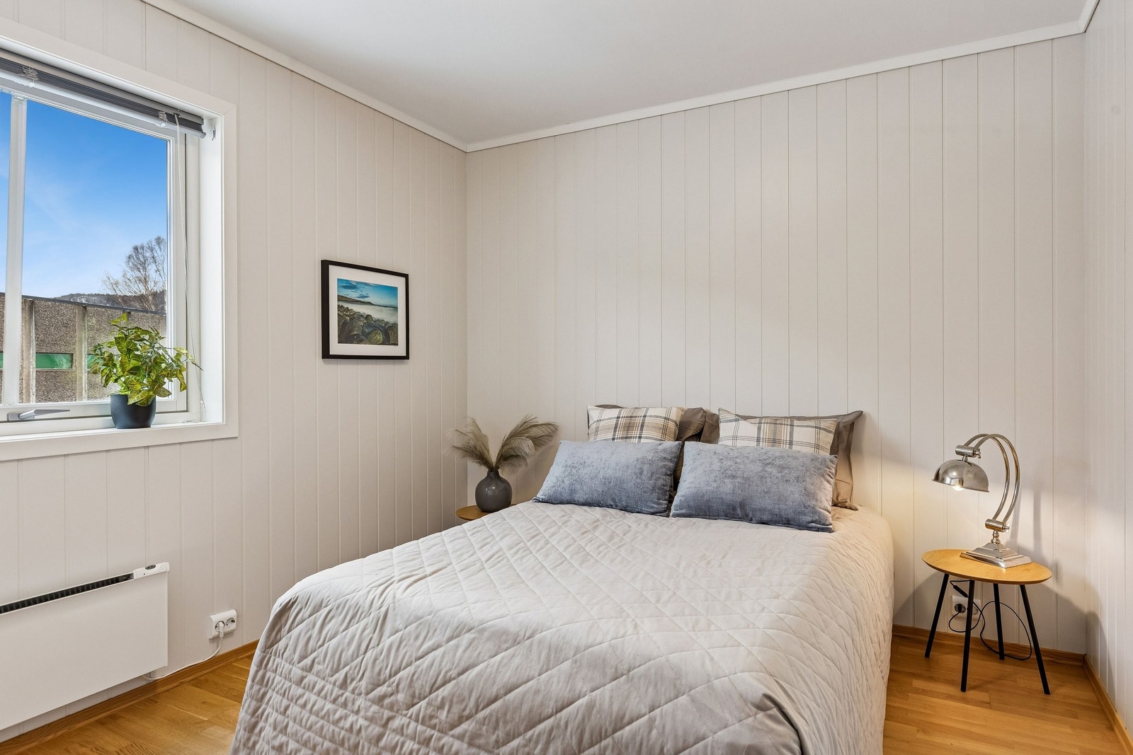 Luftig og godt soverom Galleribilde