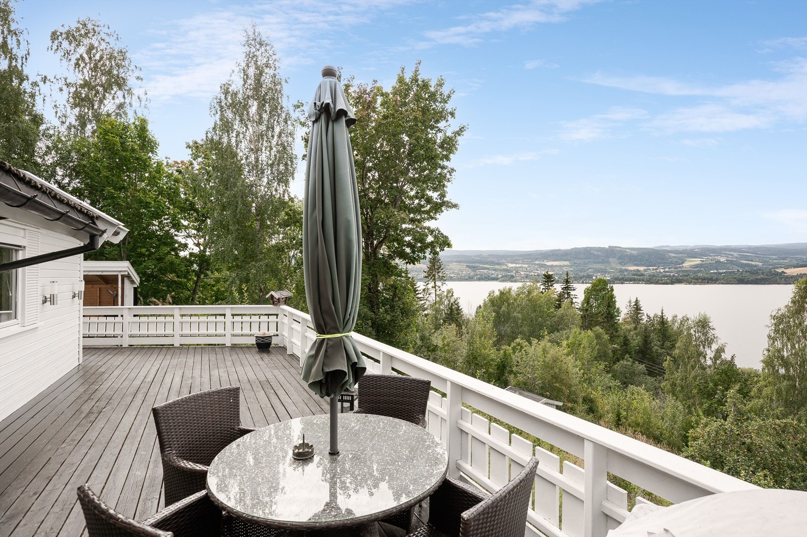 Terrassen har flere soner. Galleribilde