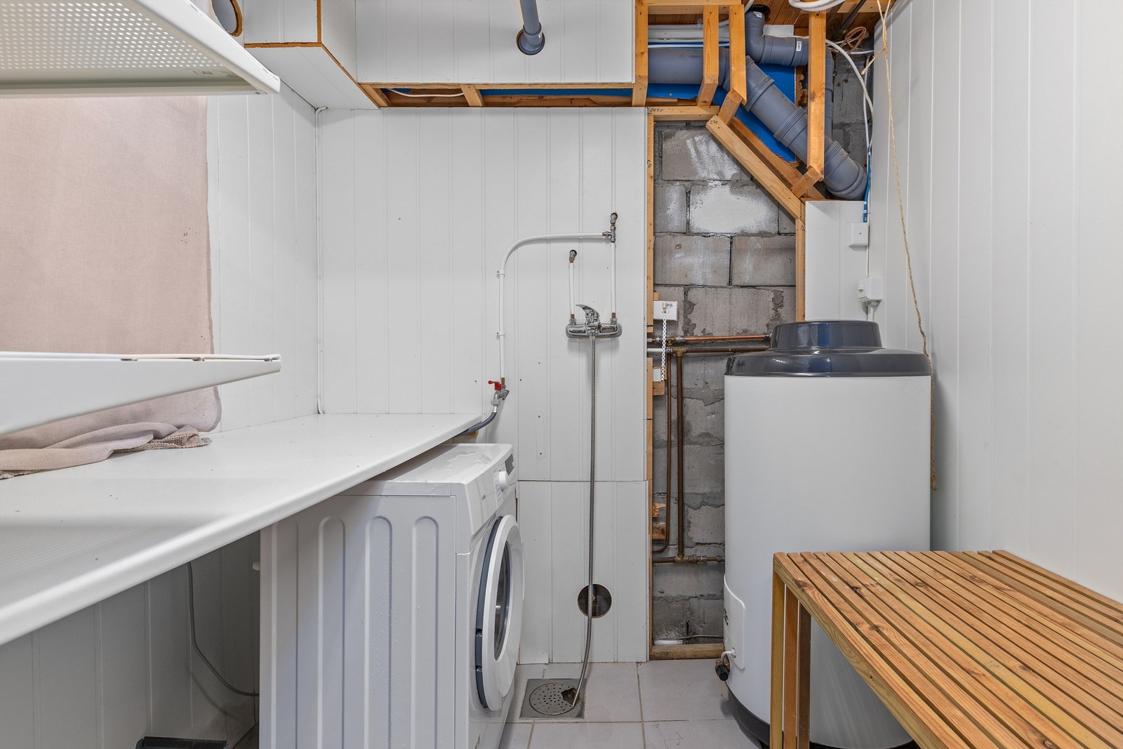 Vaskerom i underetasjen. Galleribilde