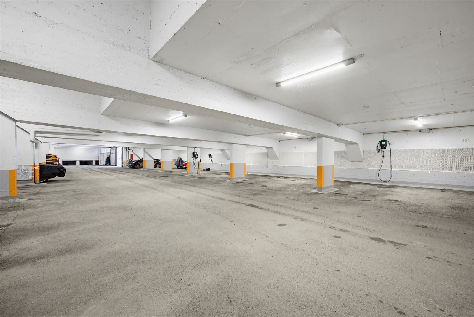 Det medfølger en garasjeplass i felles garasjeanlegg Galleribilde