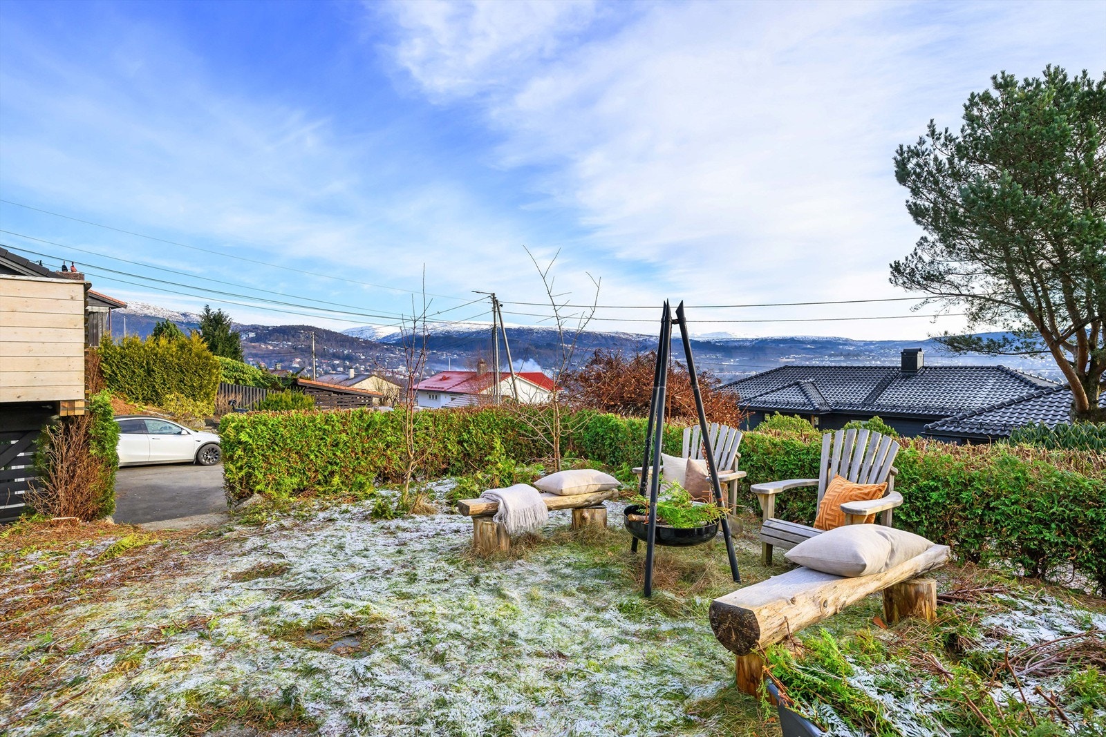 Nydelig utsikt over Nordåsvannet, Hopsneset, Paradis, Totlandsfjellet, Ulriken og nærområdene Galleribilde