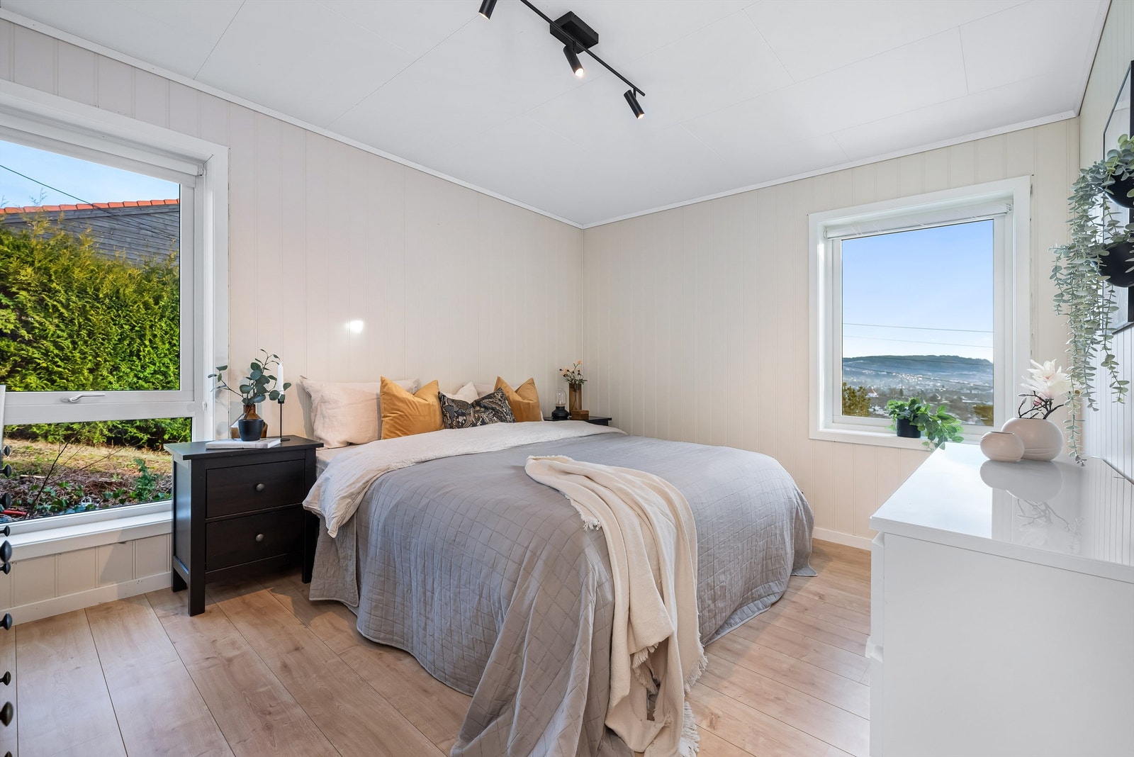 Romslig hovedsoverom på hele 19 kvm Galleribilde